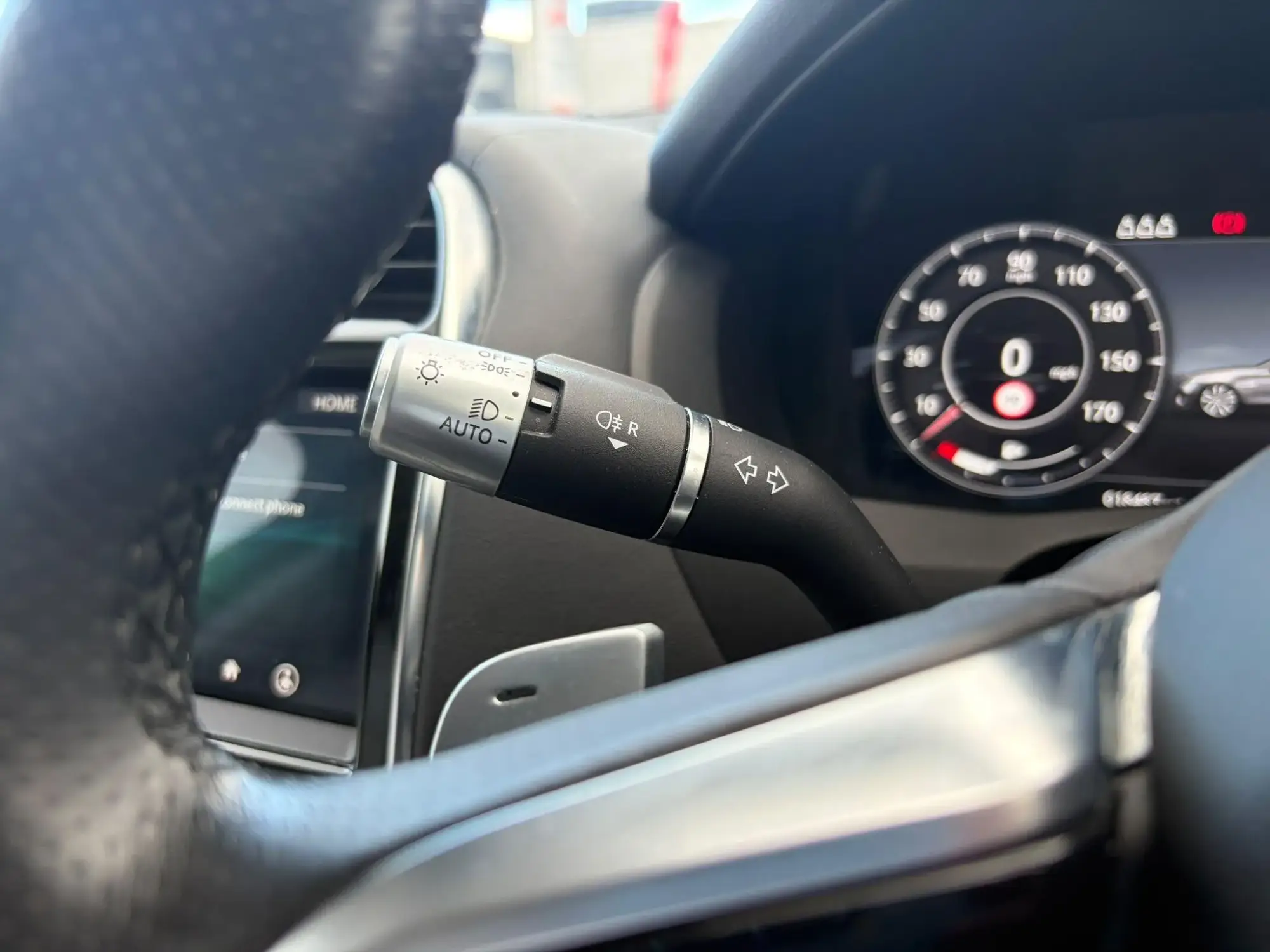 Jaguar XE Image 20