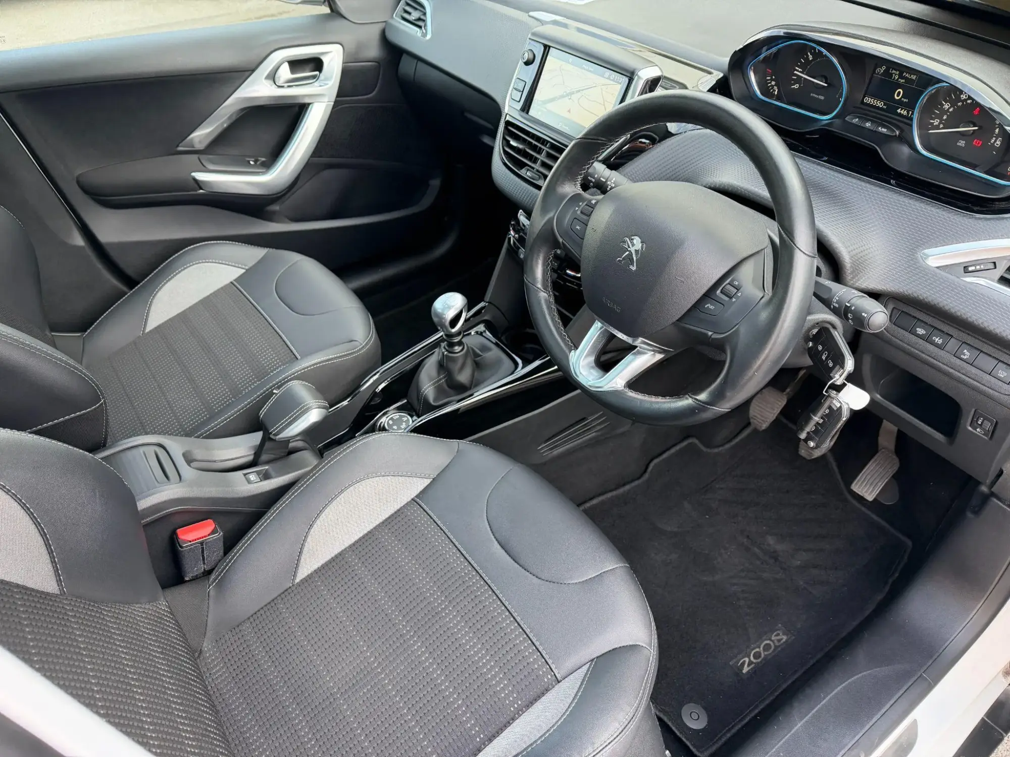 Peugeot 2008 Image 10