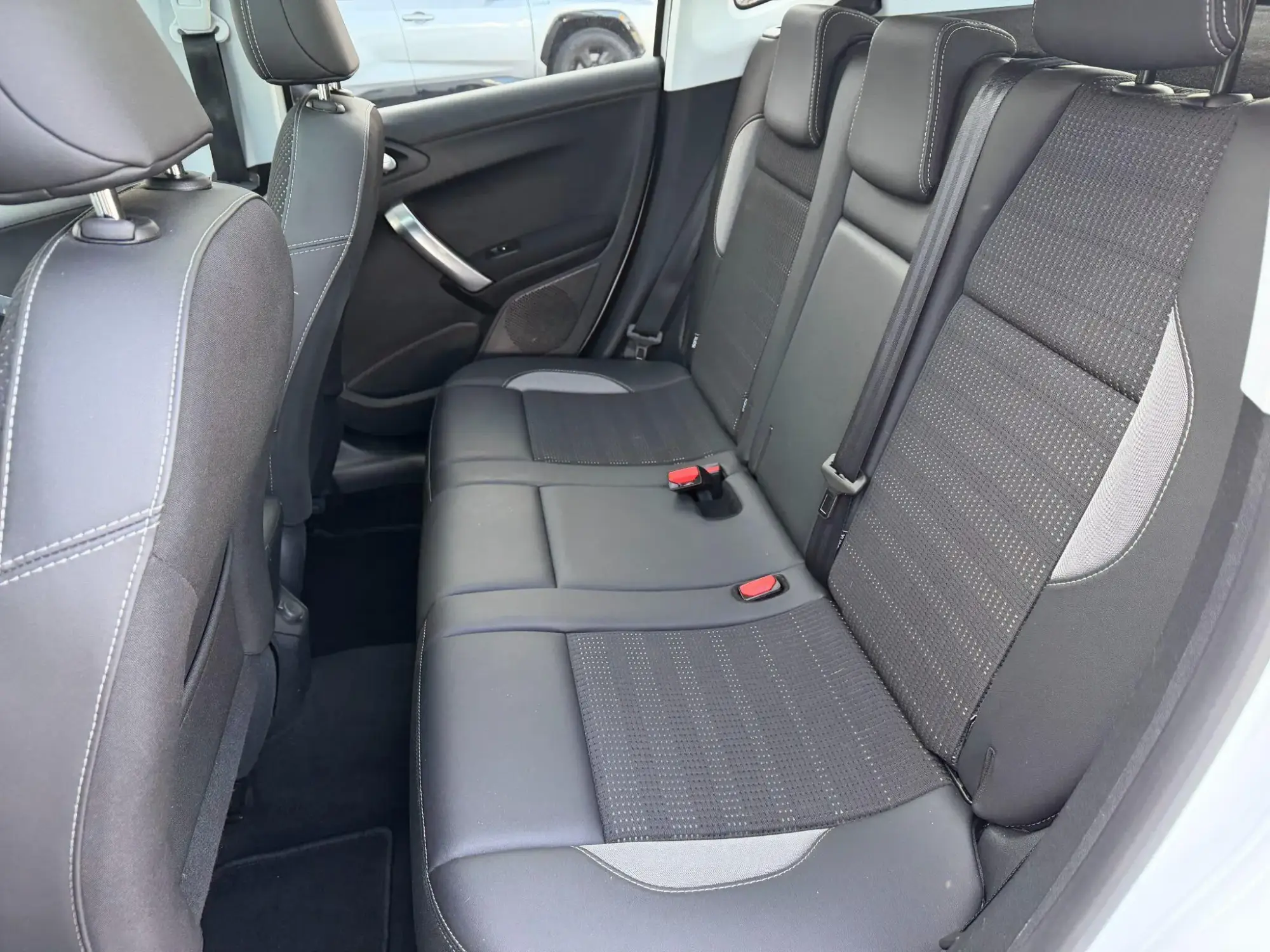 Peugeot 2008 Image 14