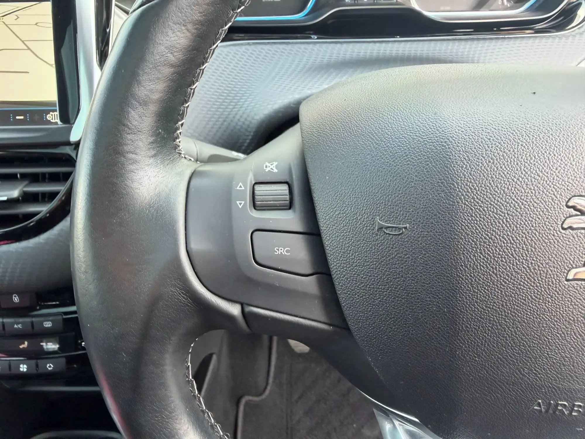 Peugeot 2008 Image 17
