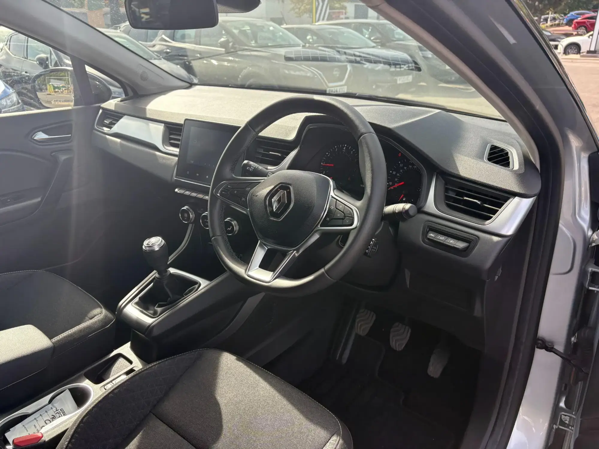 Renault Captur Image 9 Renault Captur Image 9