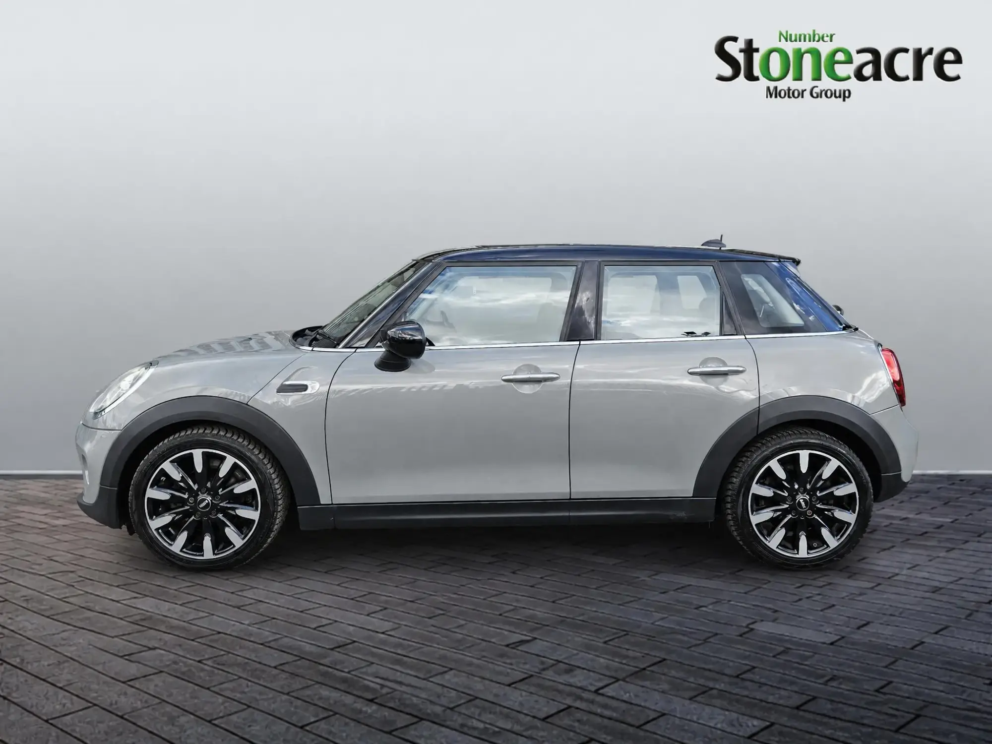 MINI Hatch Image 6