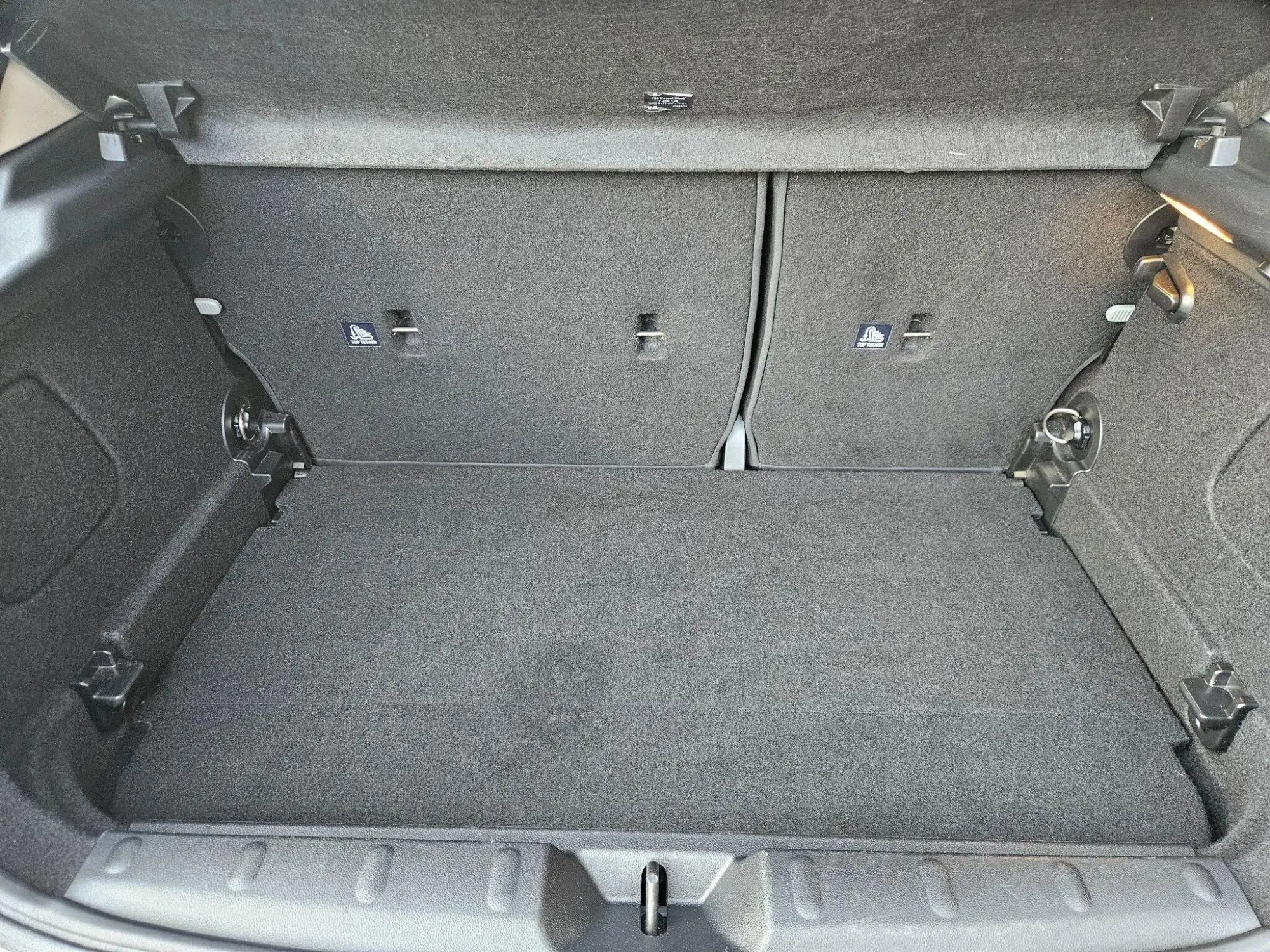 MINI Hatch Image 10