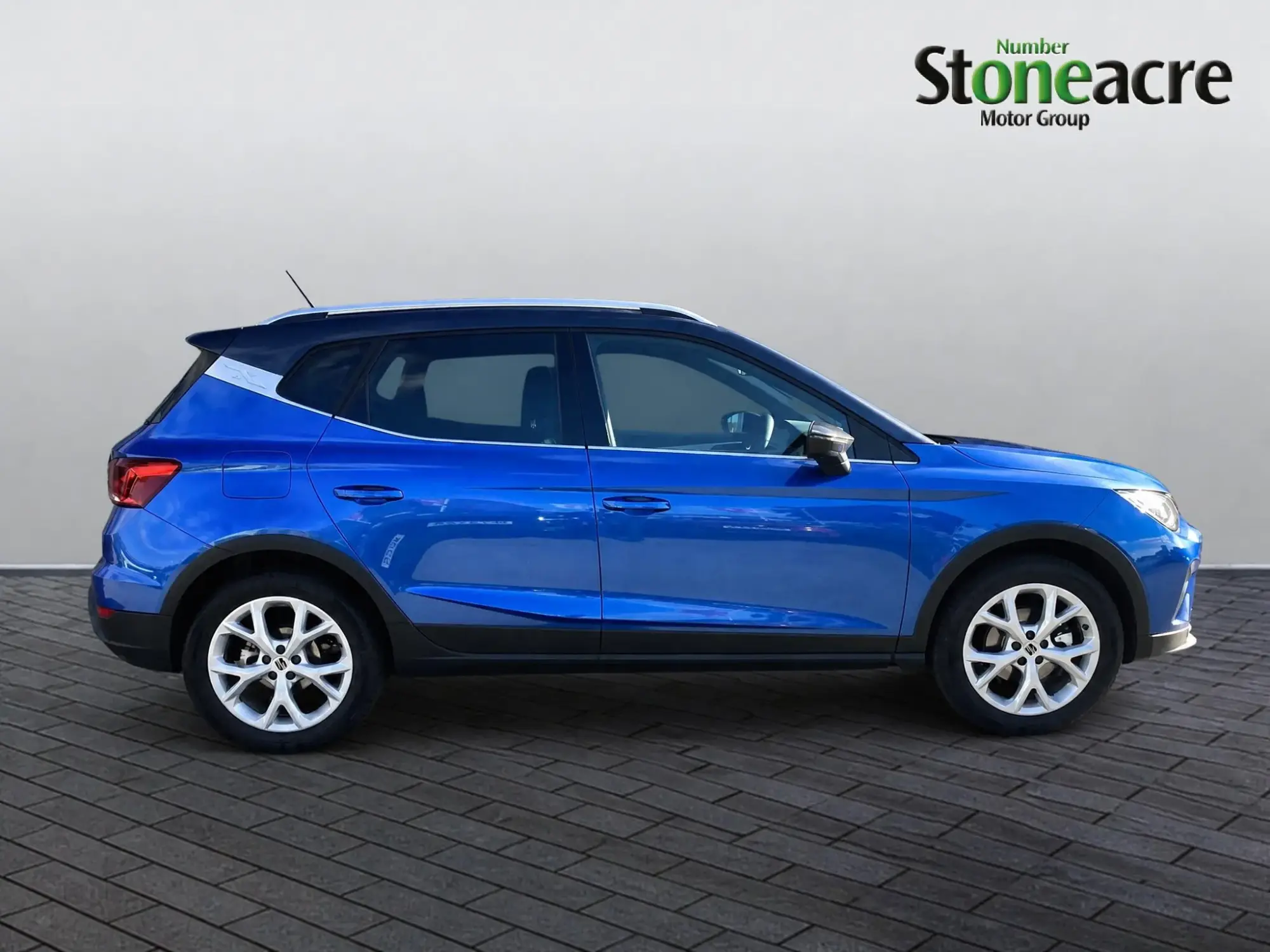 SEAT Arona 1.0 TSI FR DSG Euro 6 (s/s) 5dr YP26EPJ Image 2 SEAT Arona 1.0 TSI FR DSG Euro 6 (s/s) 5dr YP26EPJ Image 2