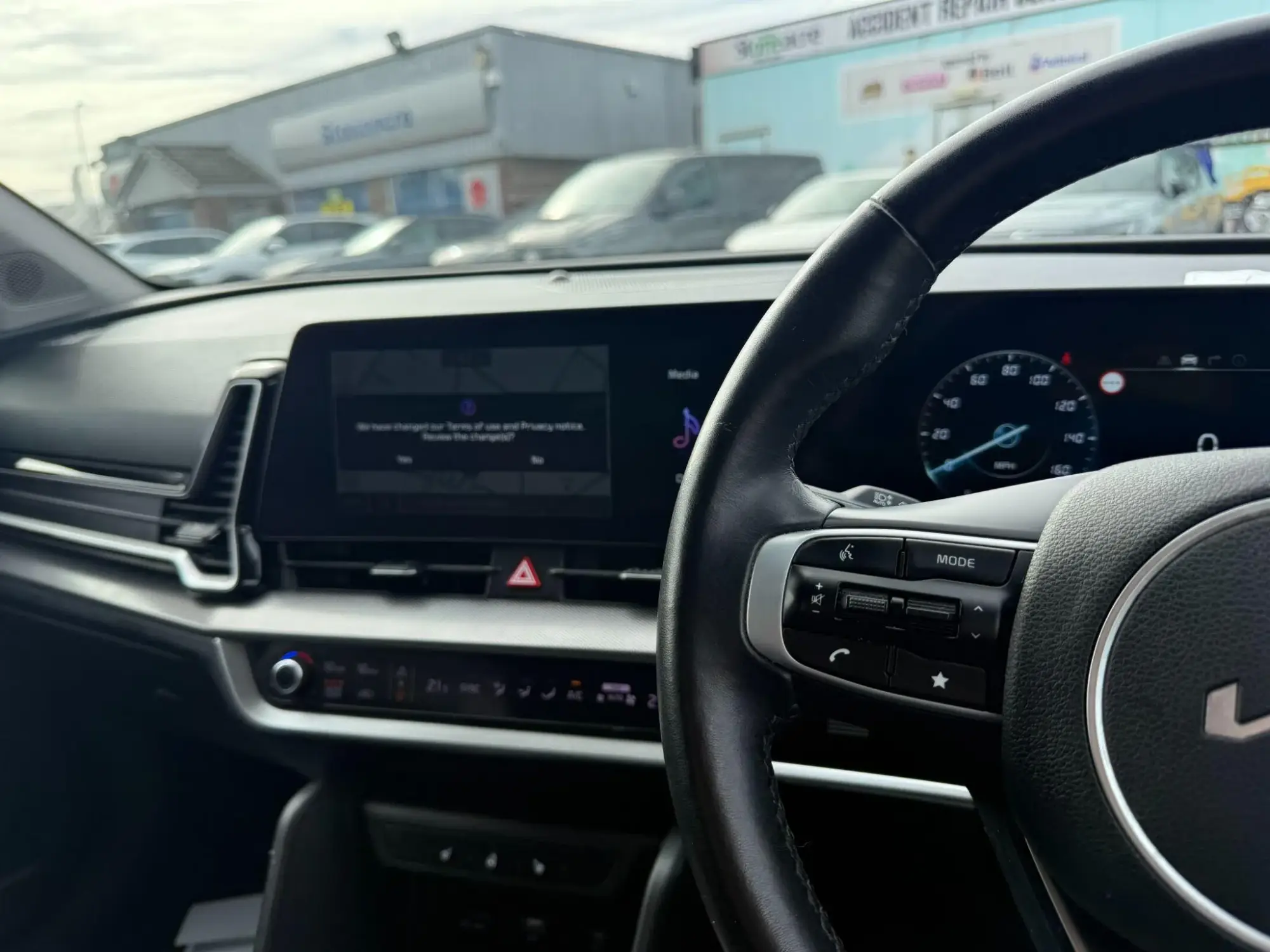 Kia Sportage Image 13