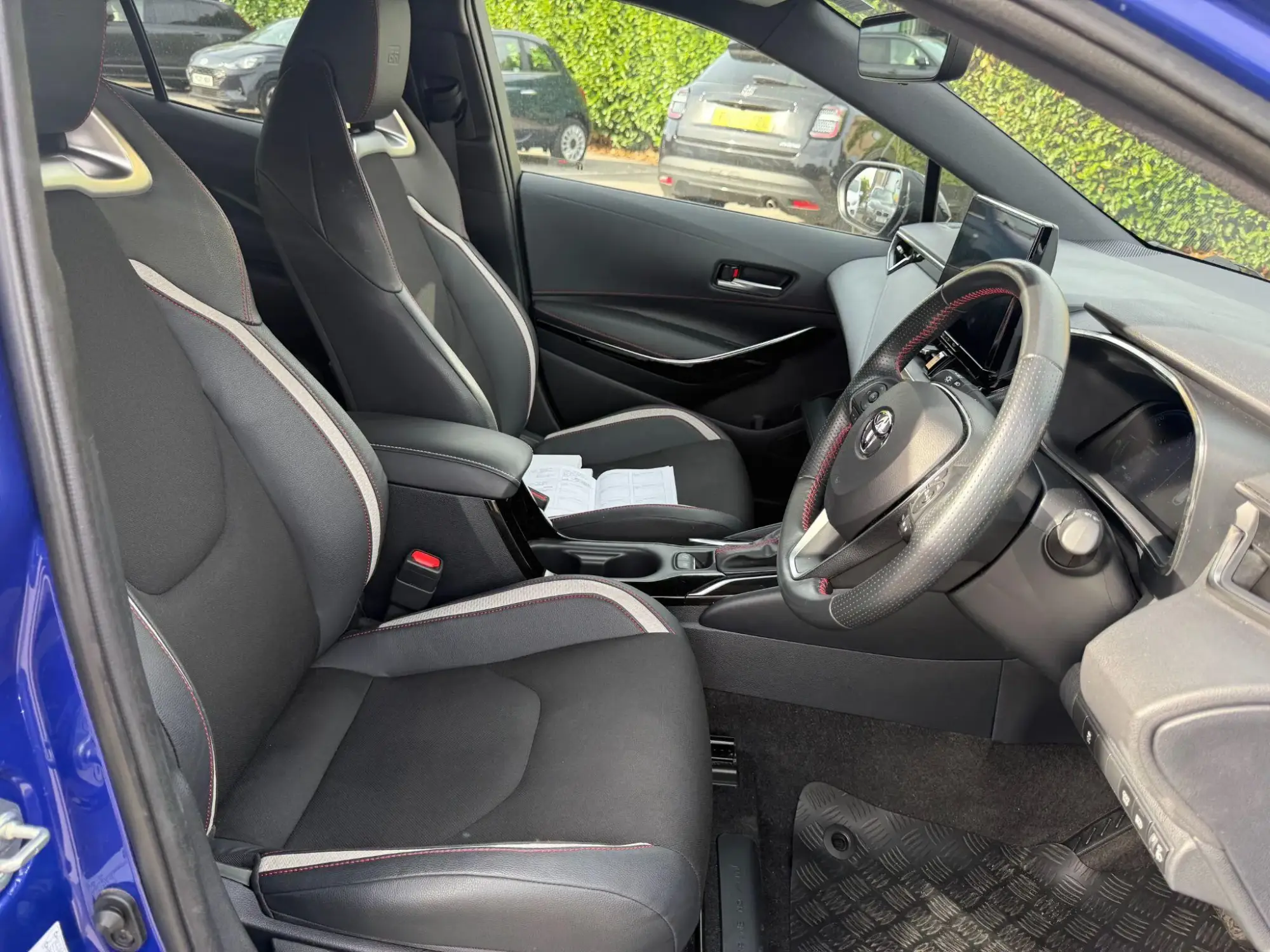 Toyota Corolla Hybrid Image 12 Toyota Corolla Hybrid Image 12