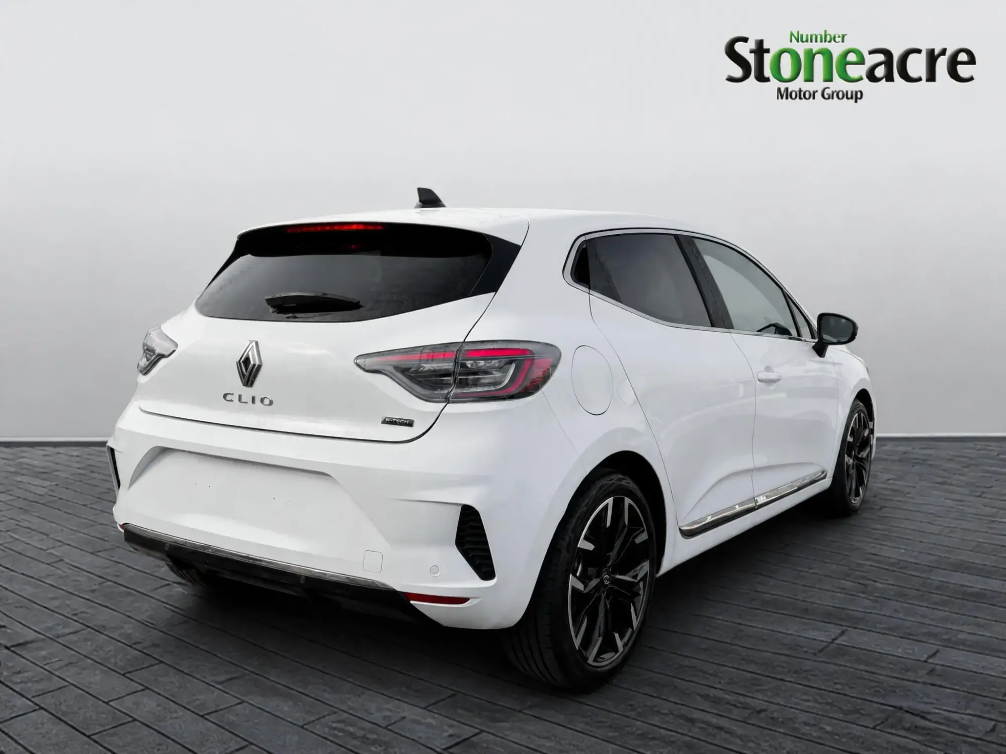 Renault Clio E-Tech 1.6 E-TECH techno Auto Euro 6 (s/s) 5dr YP25ZNV Image 3 Renault Clio E-Tech 1.6 E-TECH techno Auto Euro 6 (s/s) 5dr YP25ZNV Image 3