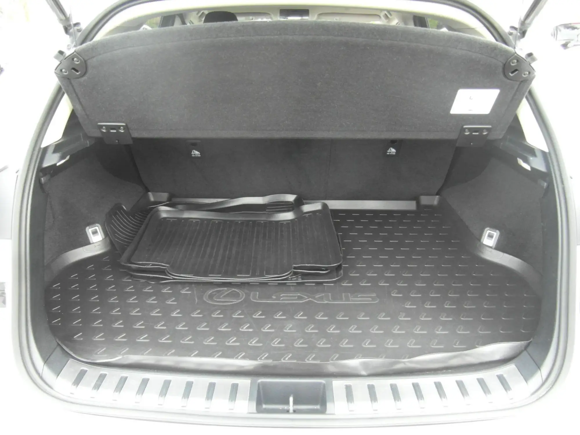 Lexus NX Self-Charging Hybrid Image 32 Lexus NX Self-Charging Hybrid Image 32