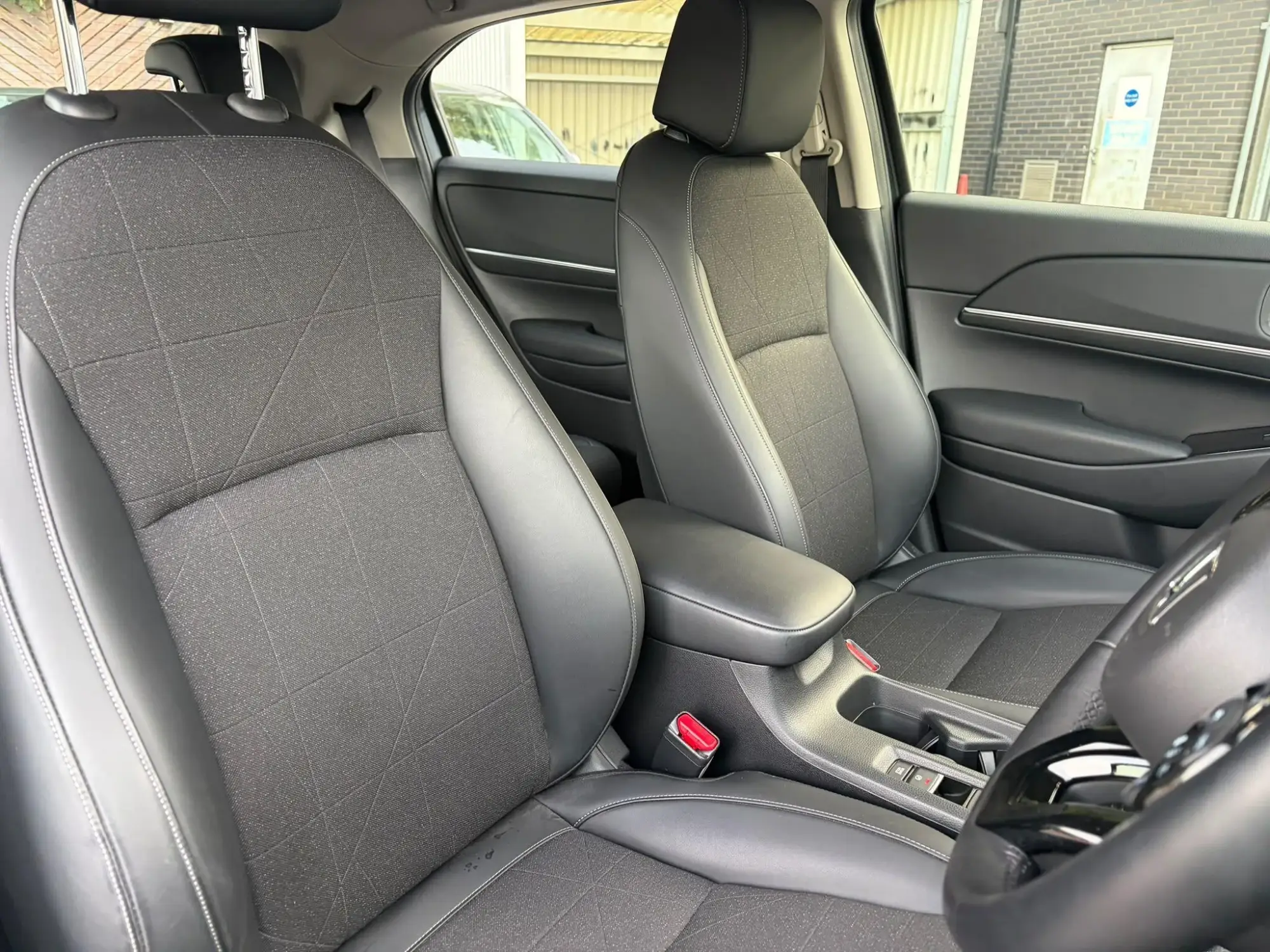 Honda HR-V Hybrid Image 11 Honda HR-V Hybrid Image 11