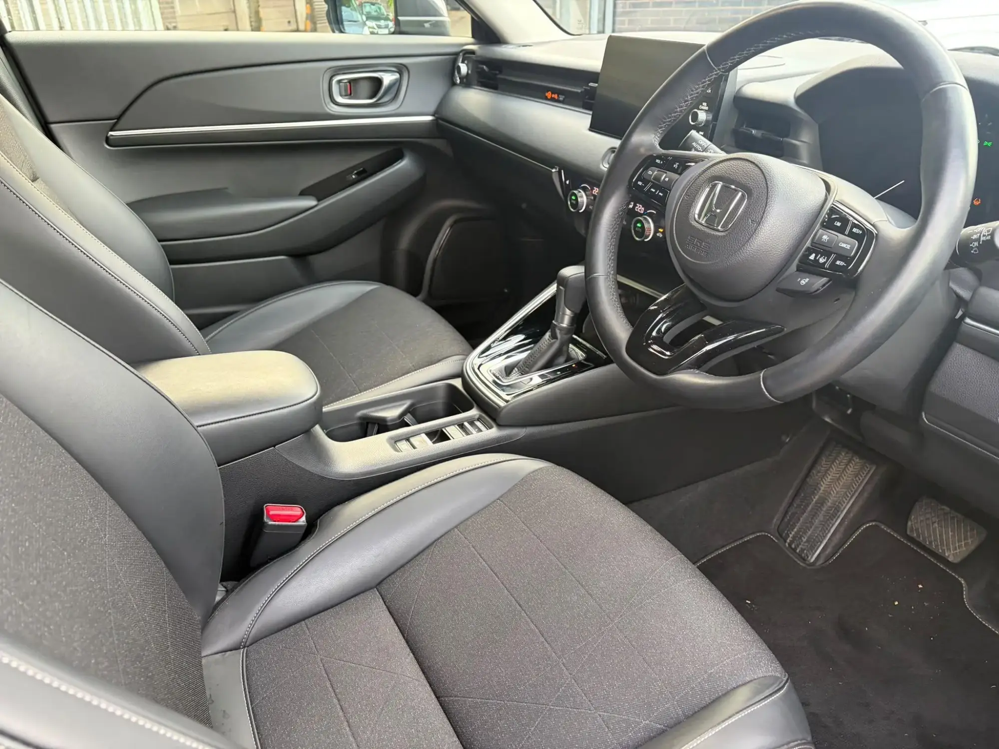 Honda HR-V Hybrid Image 12 Honda HR-V Hybrid Image 12