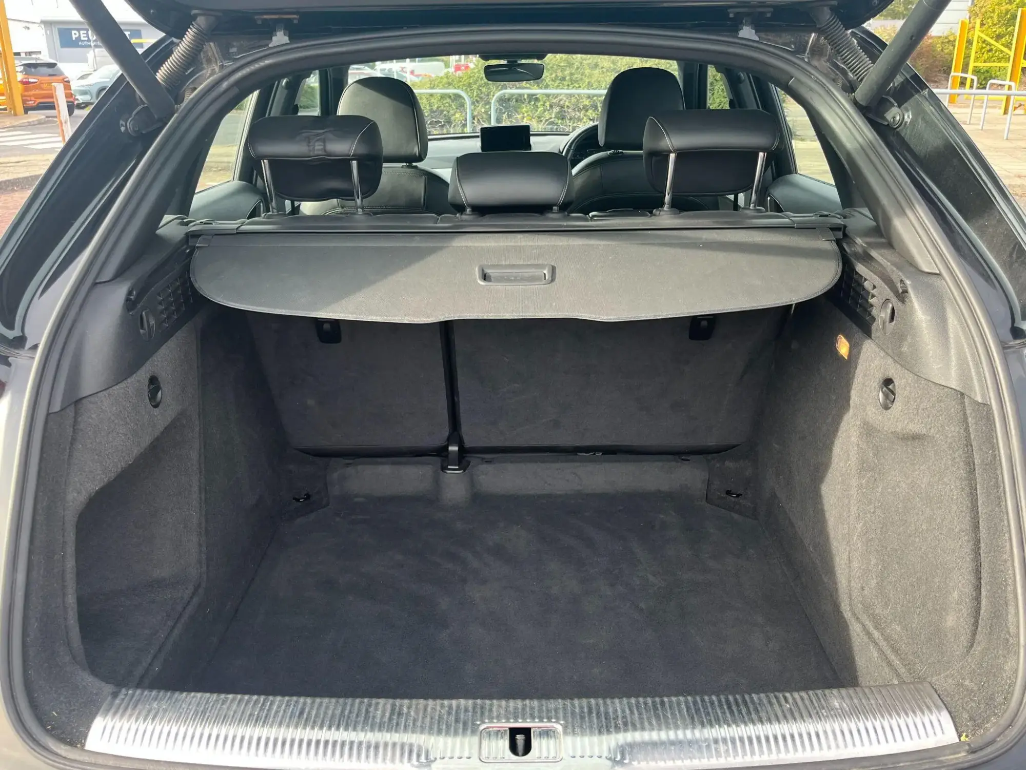 Audi Q3 Image 12 Audi Q3 Image 12