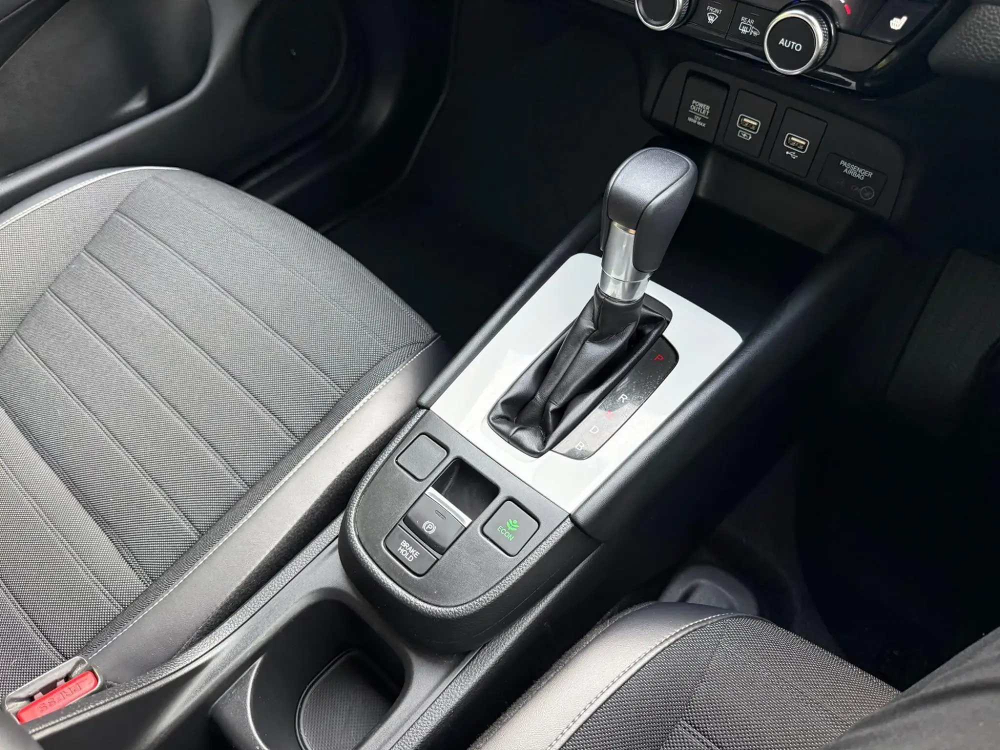 Honda Jazz Hybrid Image 9 Honda Jazz Hybrid Image 9