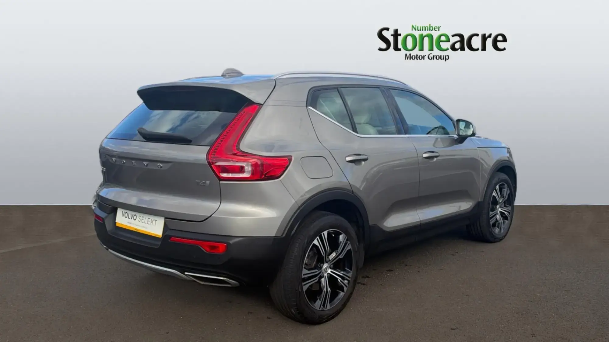 Volvo XC40 Inscription Pro T4 NK20HJC Image 2 Volvo XC40 Inscription Pro T4 NK20HJC Image 2
