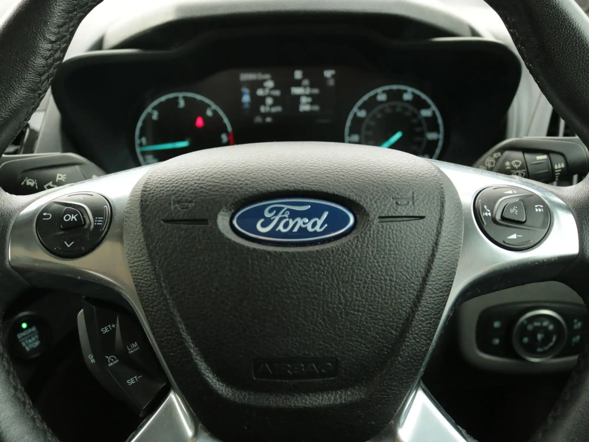 Ford Tourneo Connect Image 17
