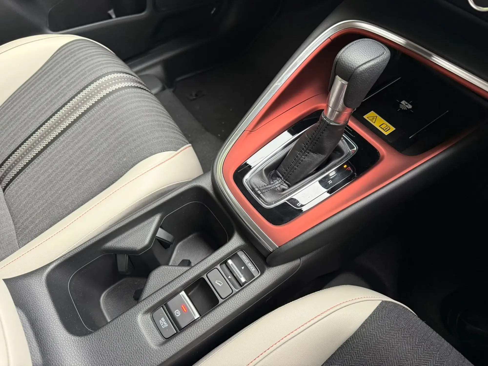 Honda HR-V Hybrid Image 9 Honda HR-V Hybrid Image 9