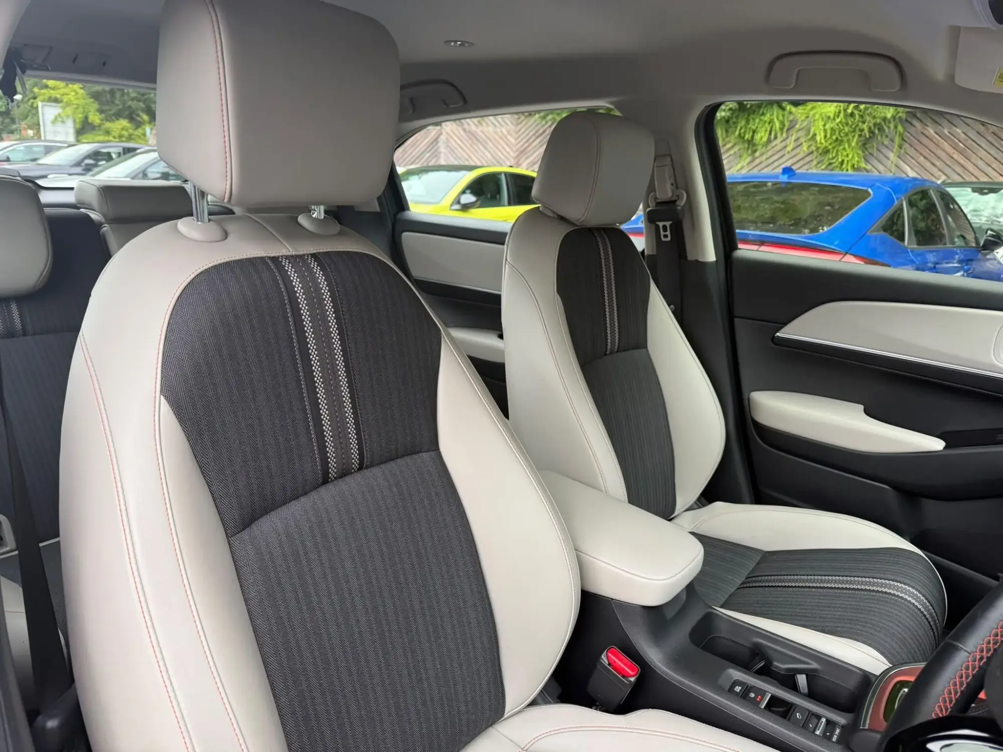 Honda HR-V Hybrid Image 12 Honda HR-V Hybrid Image 12