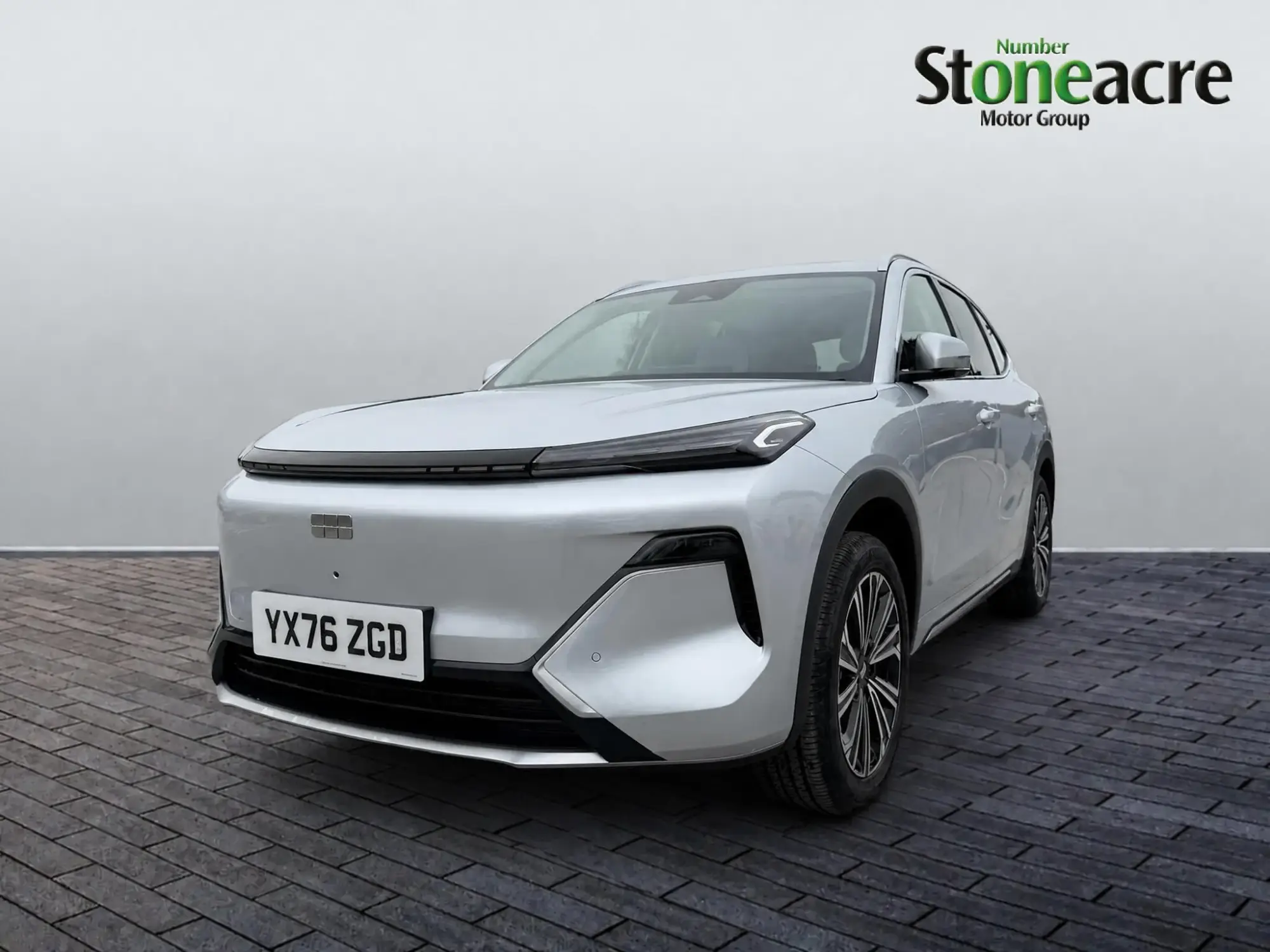 Geely Starray EM-i 1.5 EM-i 29.8kWh Ultra Auto Euro 6 (s/s) 5dr YX76ZGD Image 2 Geely Starray EM-i 1.5 EM-i 29.8kWh Ultra Auto Euro 6 (s/s) 5dr YX76ZGD Image 2