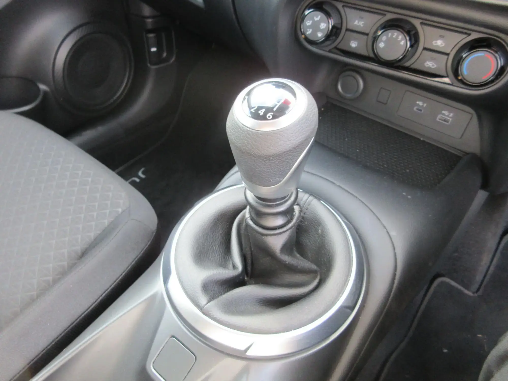 Nissan Juke Image 30 Nissan Juke Image 30
