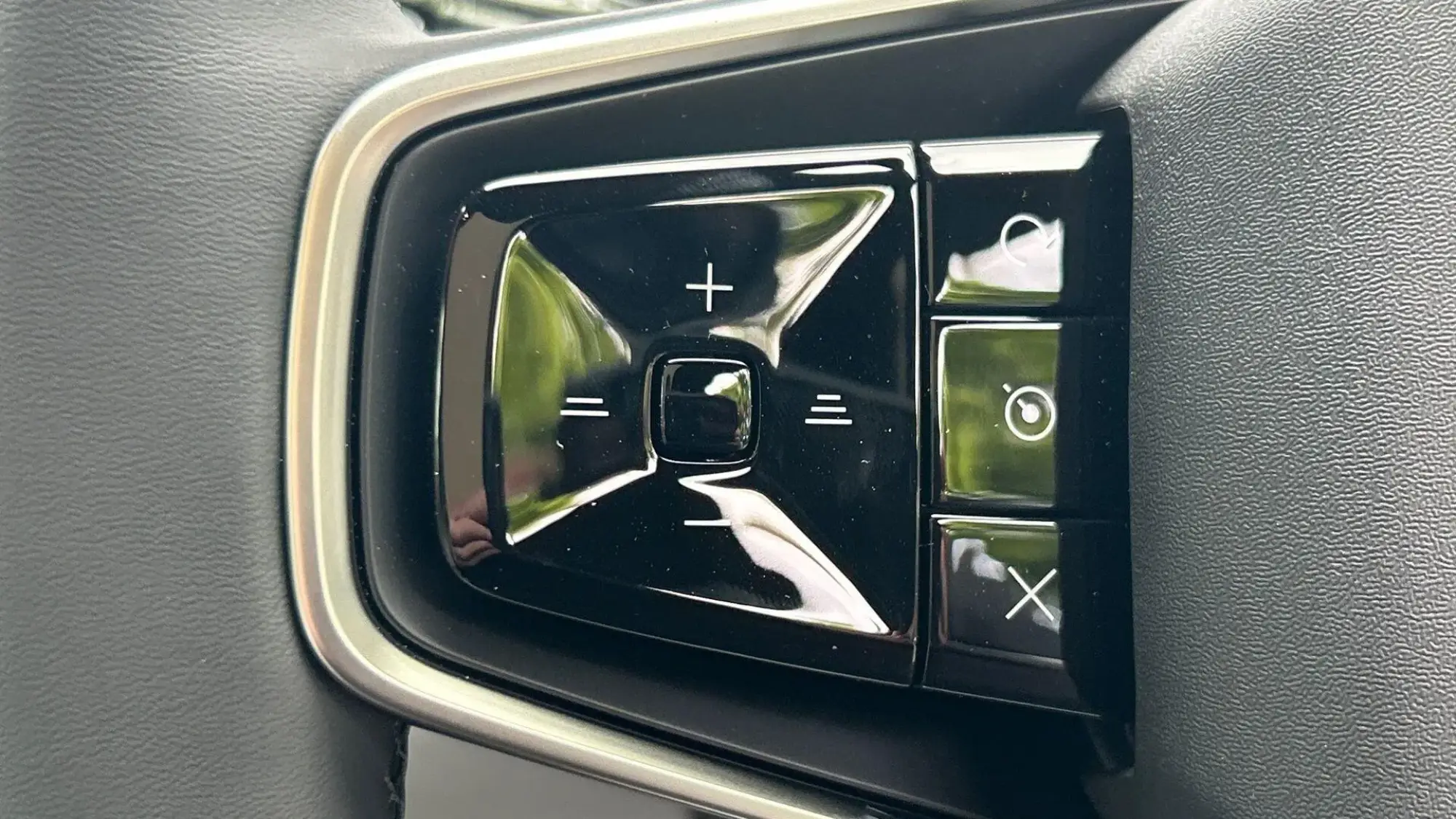 Polestar 4 Coupe Image 11