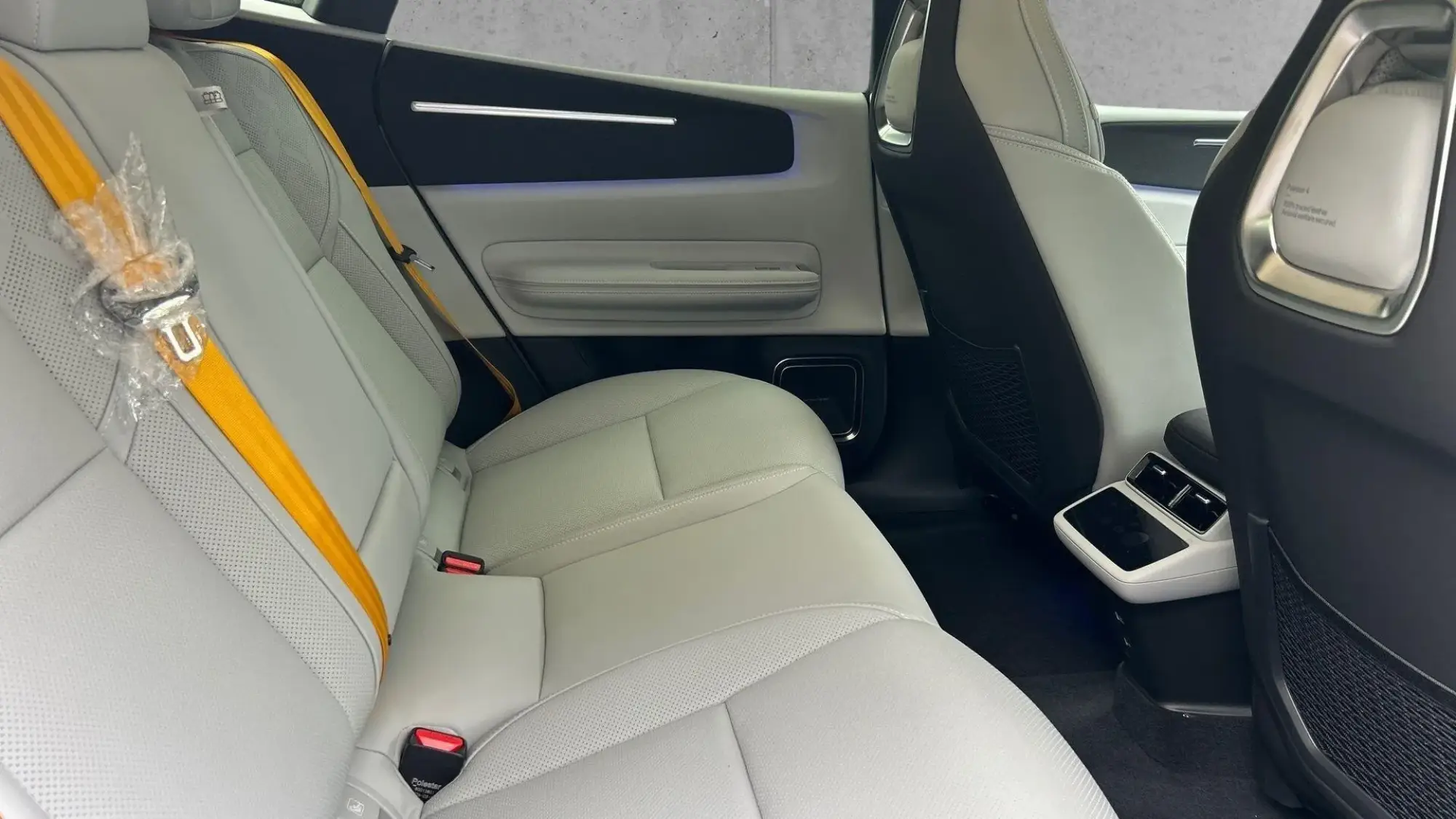 Polestar 4 Coupe Image 21