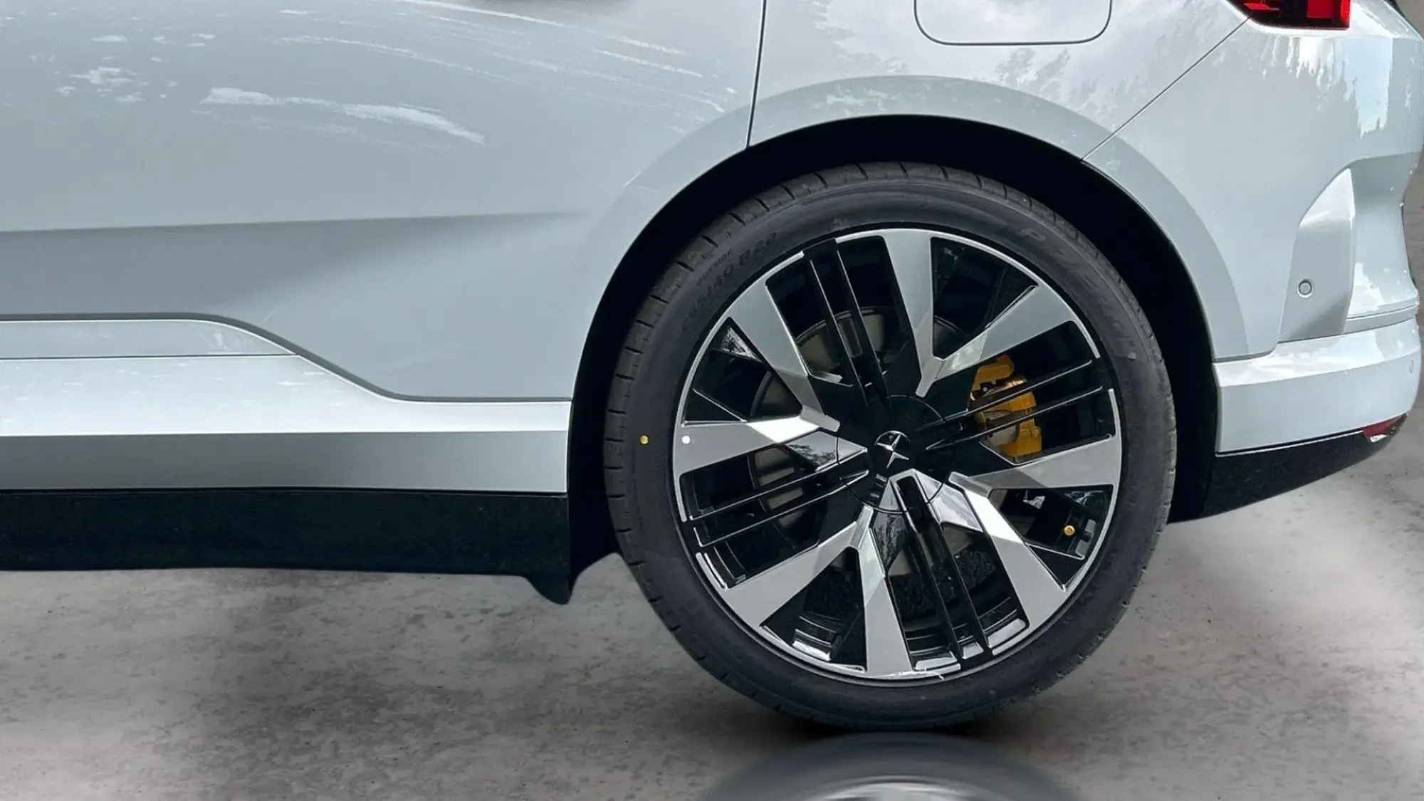 Polestar 4 Coupe Image 27