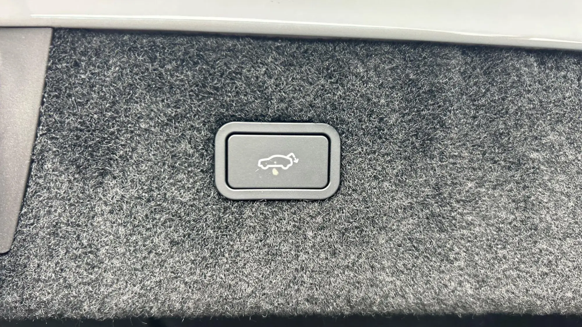 Polestar 4 Coupe Image 30
