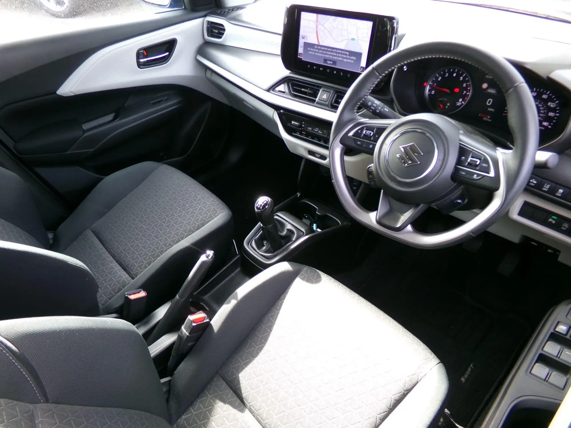 Suzuki Swift Image 9