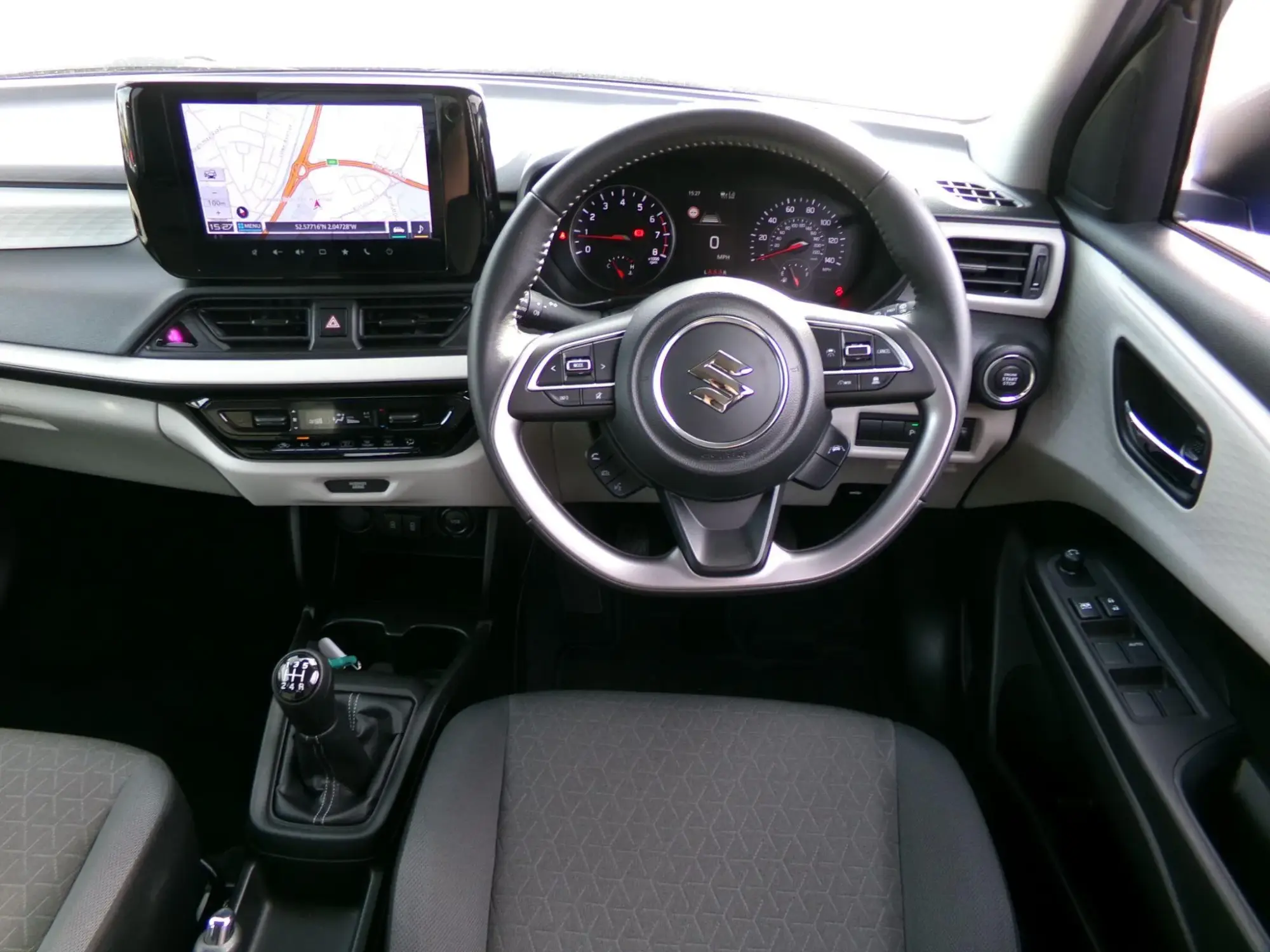 Suzuki Swift Image 21
