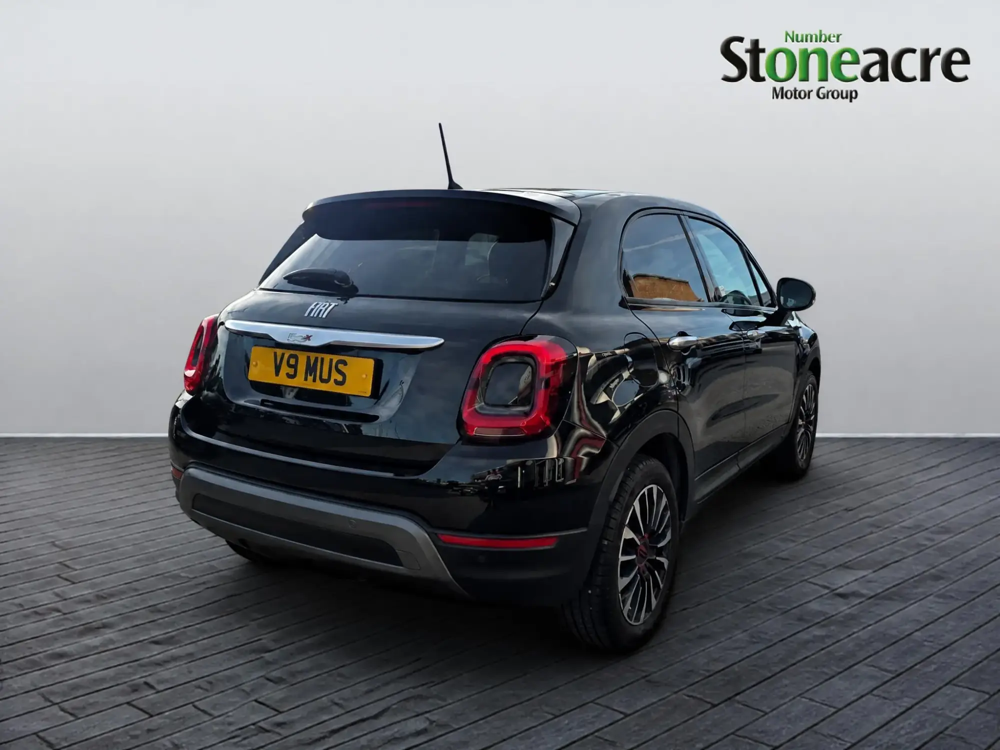 Fiat 500X Dolcevita 1.0 FireFly Turbo RED Euro 6 (s/s) 5dr FJ23OAZ Image 2 Fiat 500X Dolcevita 1.0 FireFly Turbo RED Euro 6 (s/s) 5dr FJ23OAZ Image 2