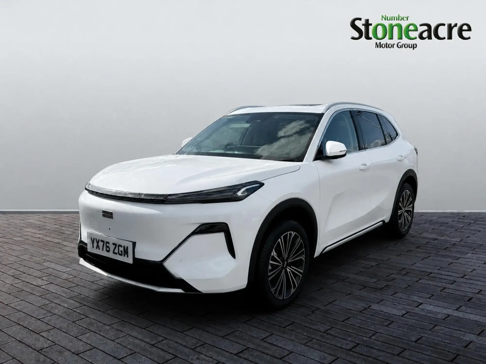 Geely Starray EM-i 1.5 EM-i 18.4kWh Max Auto Euro 6 (s/s) 5dr YX76ZGM Image 3 Geely Starray EM-i 1.5 EM-i 18.4kWh Max Auto Euro 6 (s/s) 5dr YX76ZGM Image 3