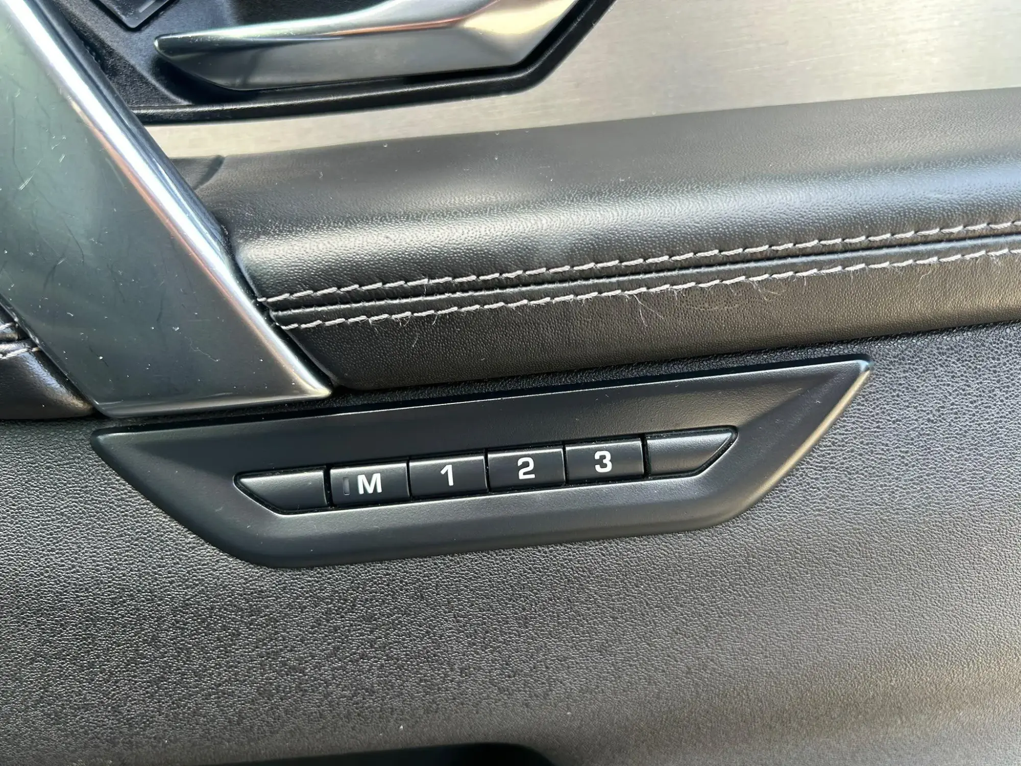 Land Rover Discovery Sport Image 14