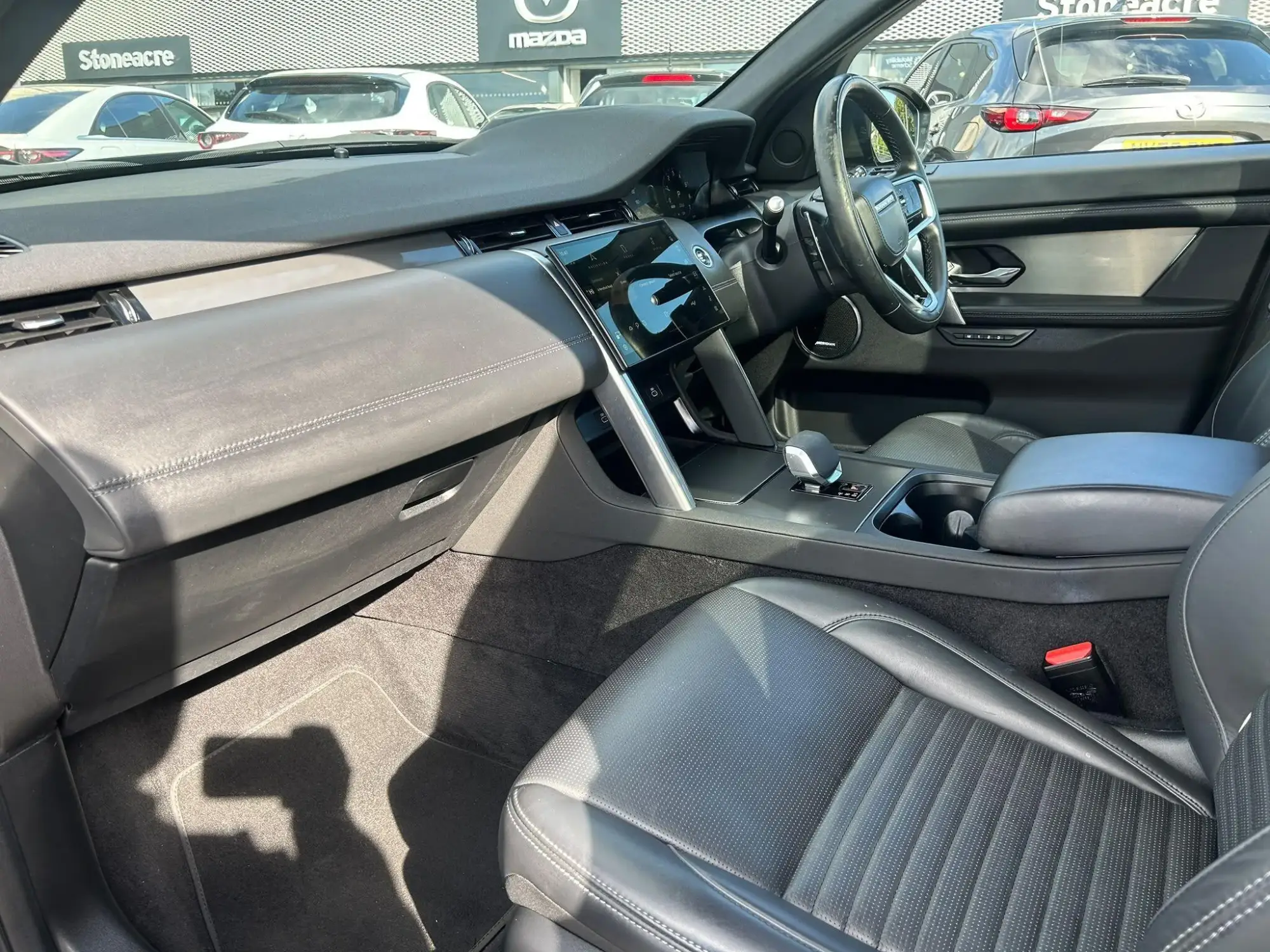 Land Rover Discovery Sport Image 34