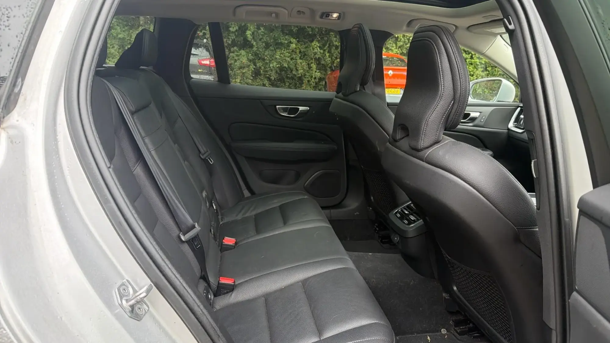 Volvo V60 Cross Country Image 6 Volvo V60 Cross Country Image 6