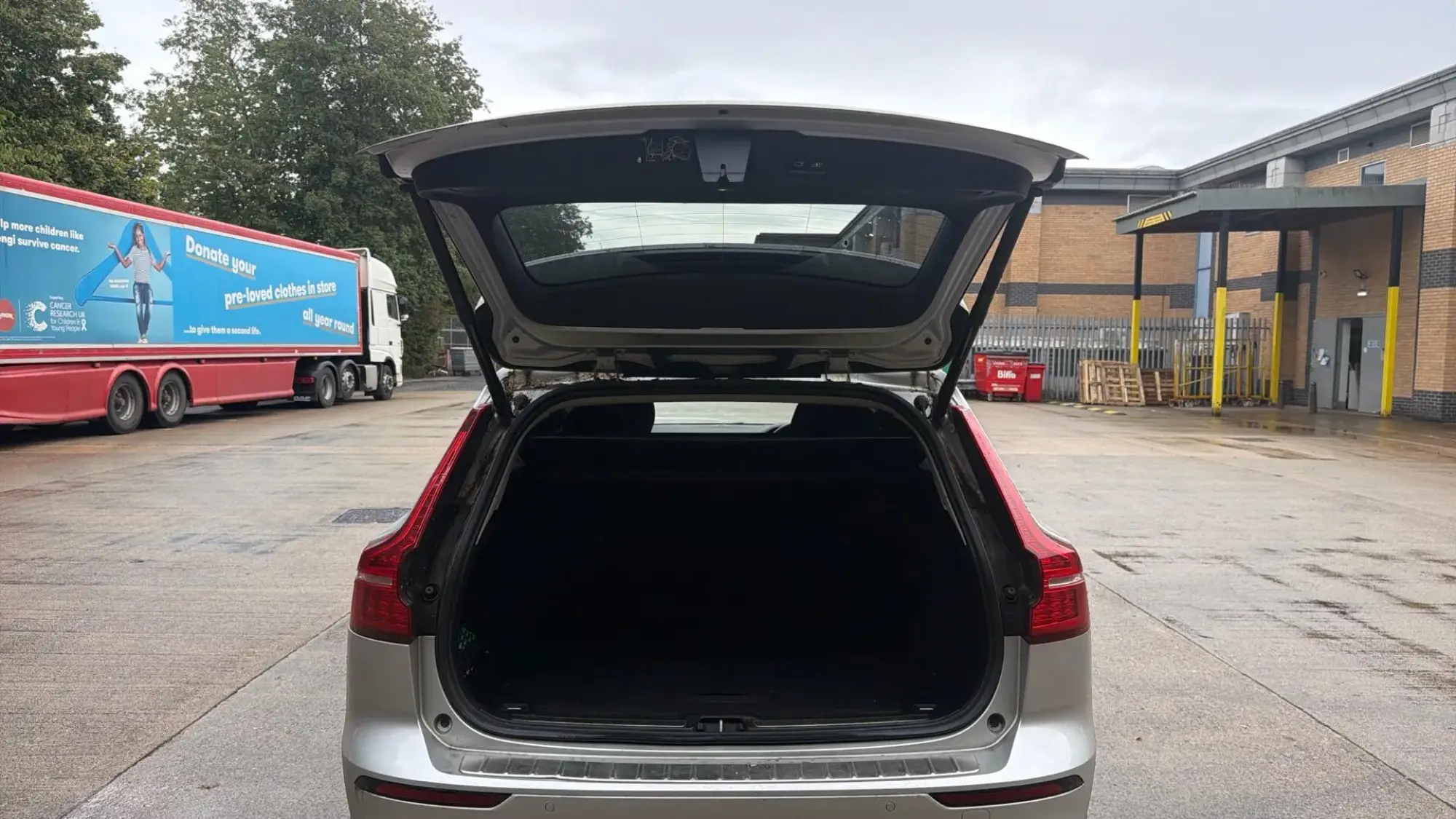 Volvo V60 Cross Country Image 13 Volvo V60 Cross Country Image 13
