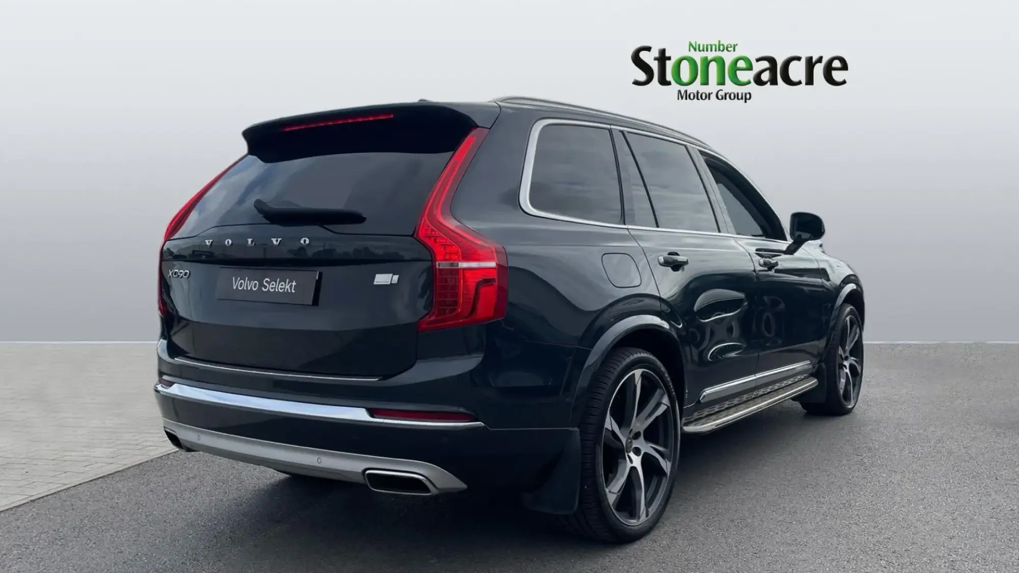 Volvo XC90 Plug-In Hybrid 2.0h T8 Twin Engine Recharge 11.6kWh Inscription Pro Auto 4WD Euro 6 (s/s) 5dr YR21EMZ Image 2 Volvo XC90 Plug-In Hybrid 2.0h T8 Twin Engine Recharge 11.6kWh Inscription Pro Auto 4WD Euro 6 (s/s) 5dr YR21EMZ Image 2