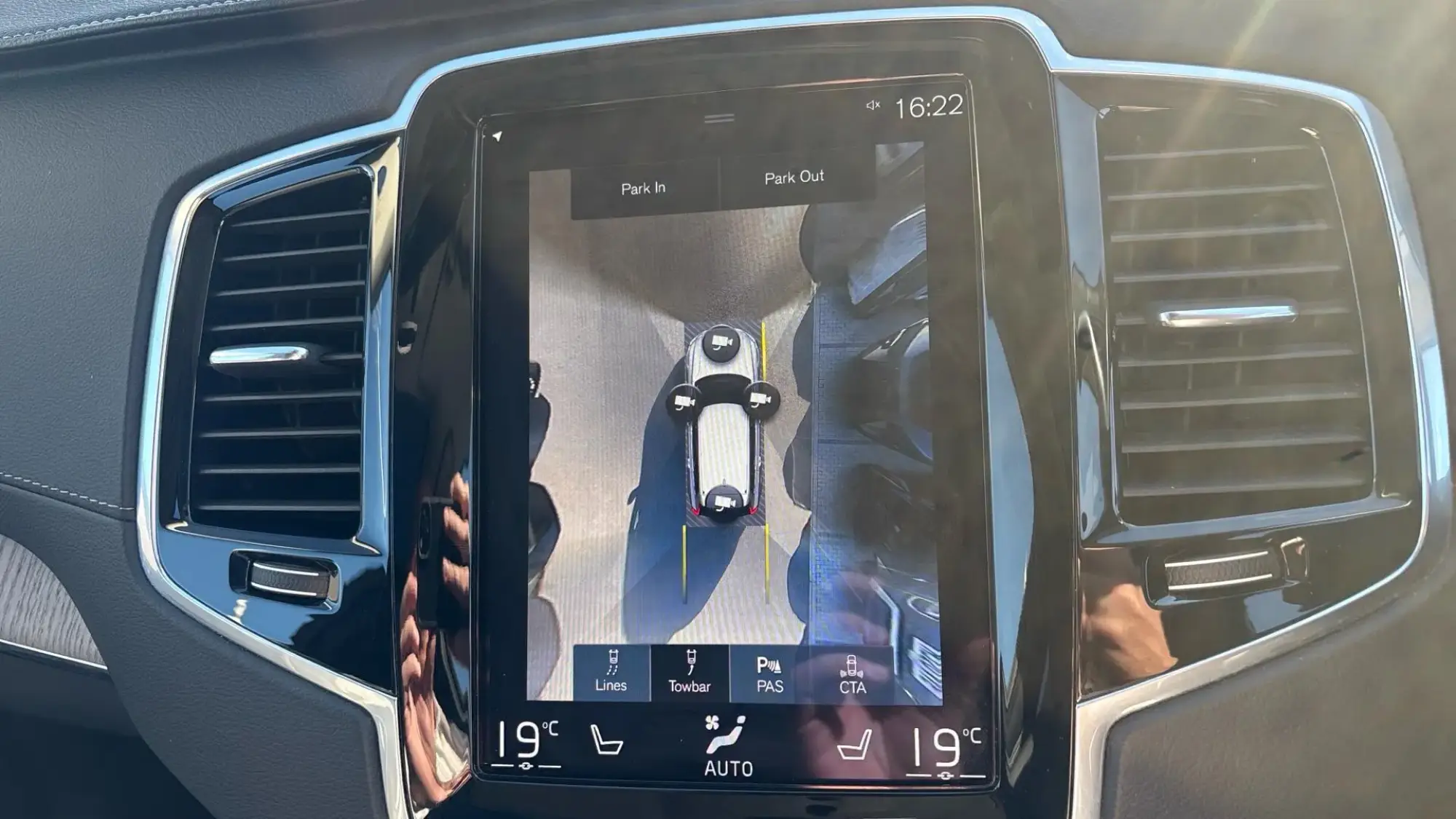 Volvo XC90 Plug-In Hybrid Image 17 Volvo XC90 Plug-In Hybrid Image 17