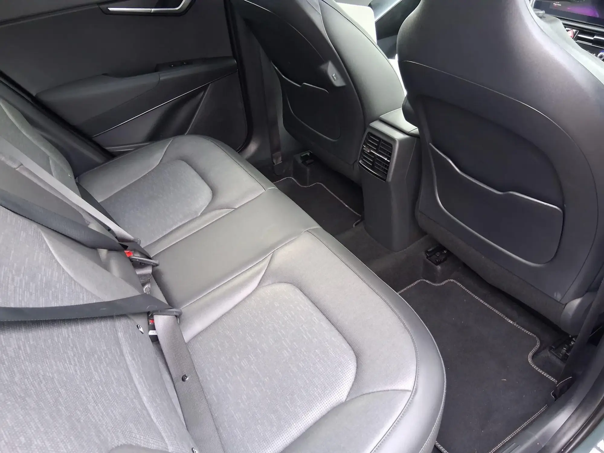 Kia Niro Hybrid Image 12 Kia Niro Hybrid Image 12