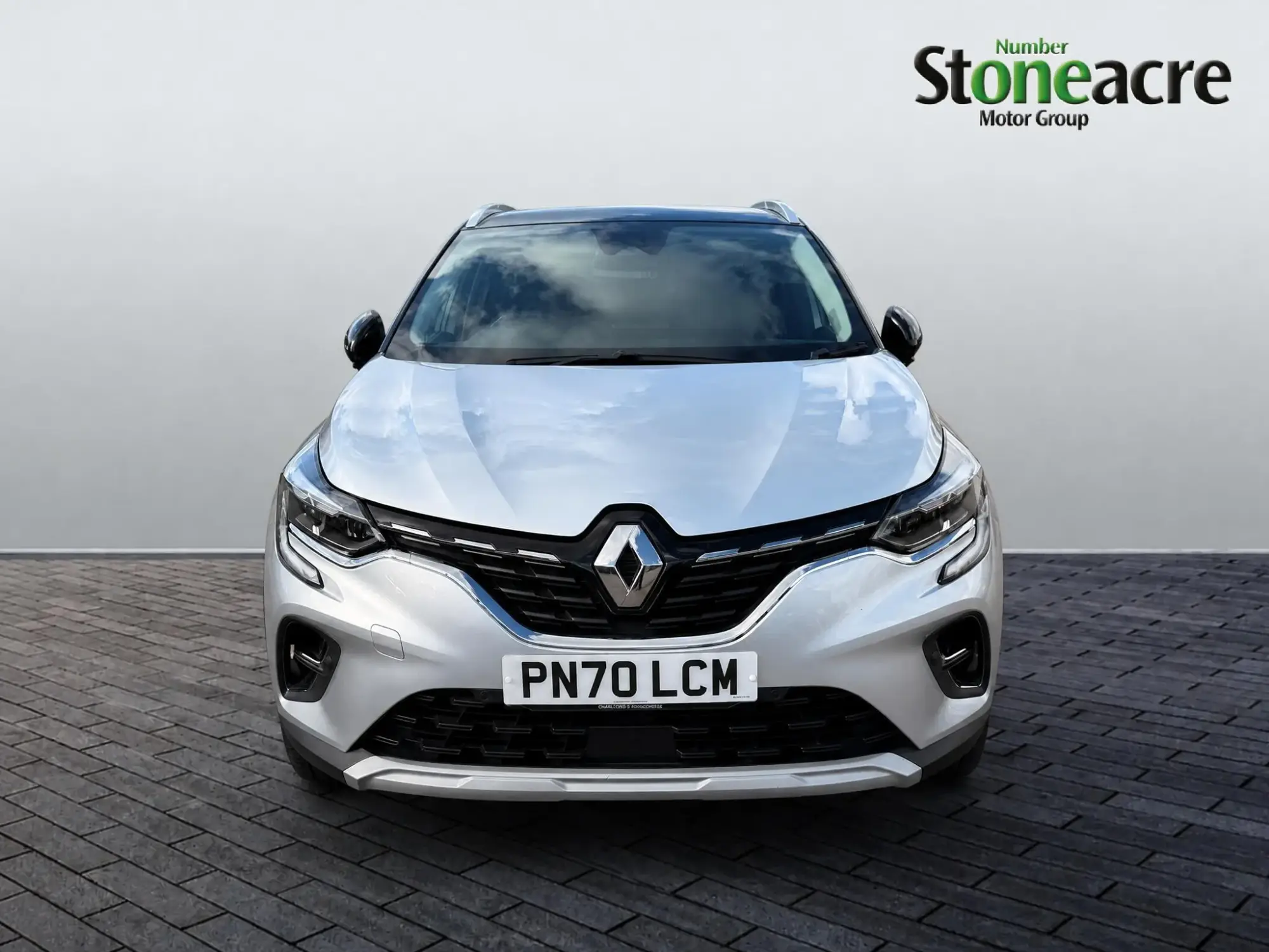 Renault Captur S Edition TCe 130 Auto EDC PN70LCM Image 2 Renault Captur S Edition TCe 130 Auto EDC PN70LCM Image 2