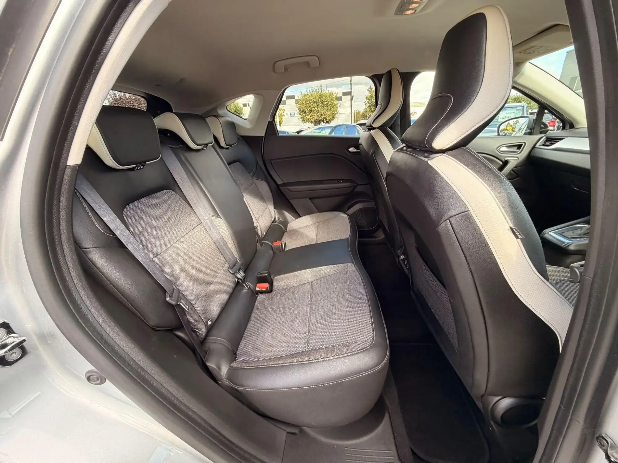 Renault Captur Image 26 Renault Captur Image 26