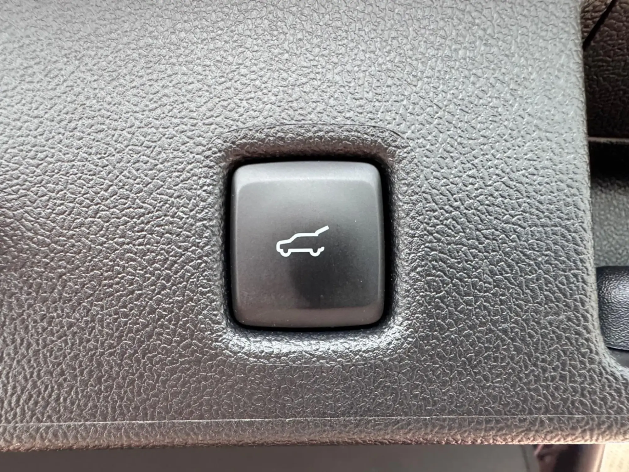 Ford Kuga Hybrid Image 14 Ford Kuga Hybrid Image 14