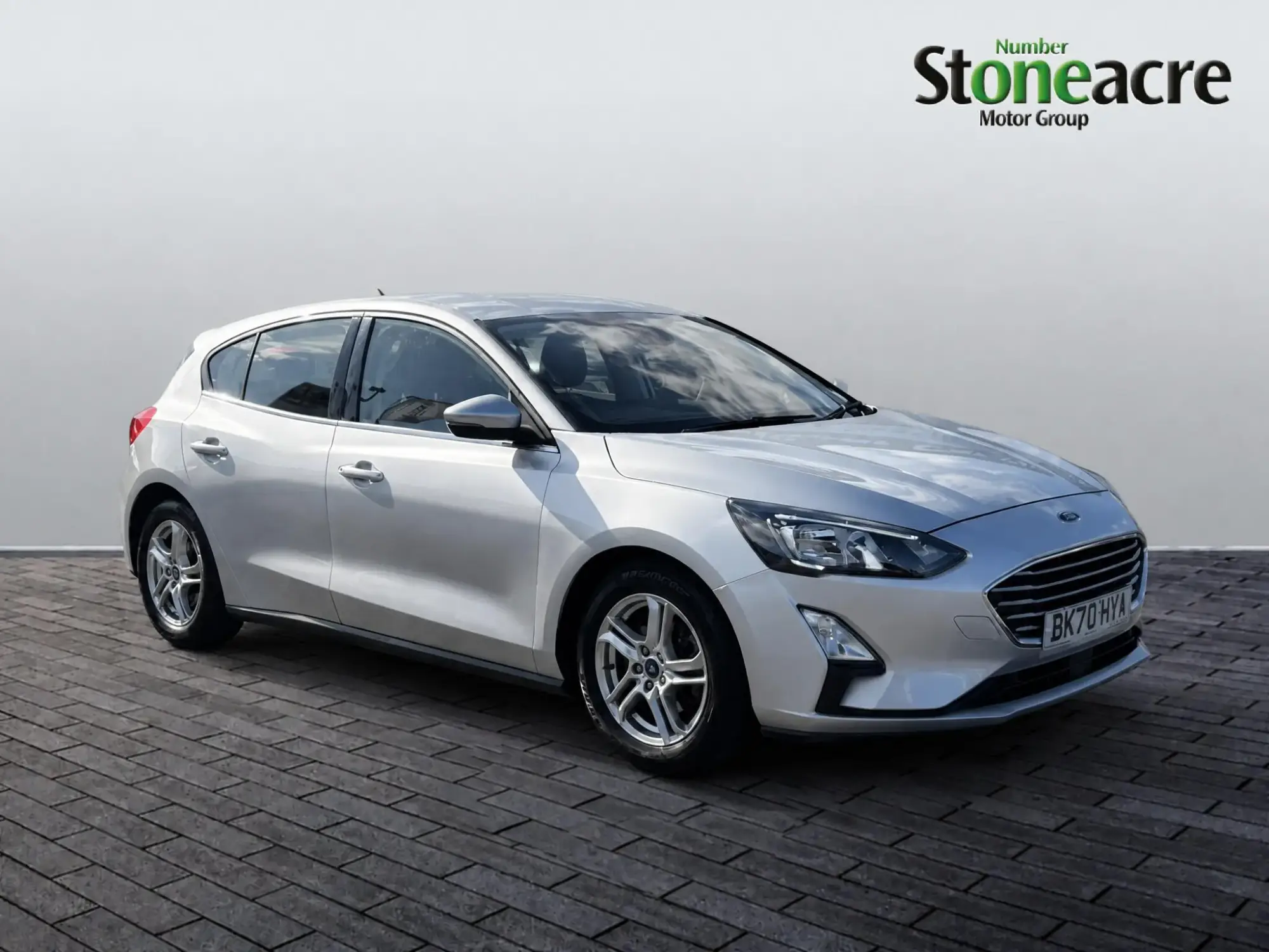 Ford Focus 1.0 EcoBoost 125 Zetec 5dr BK70HVA Image 1 Ford Focus 1.0 EcoBoost 125 Zetec 5dr BK70HVA Image 1