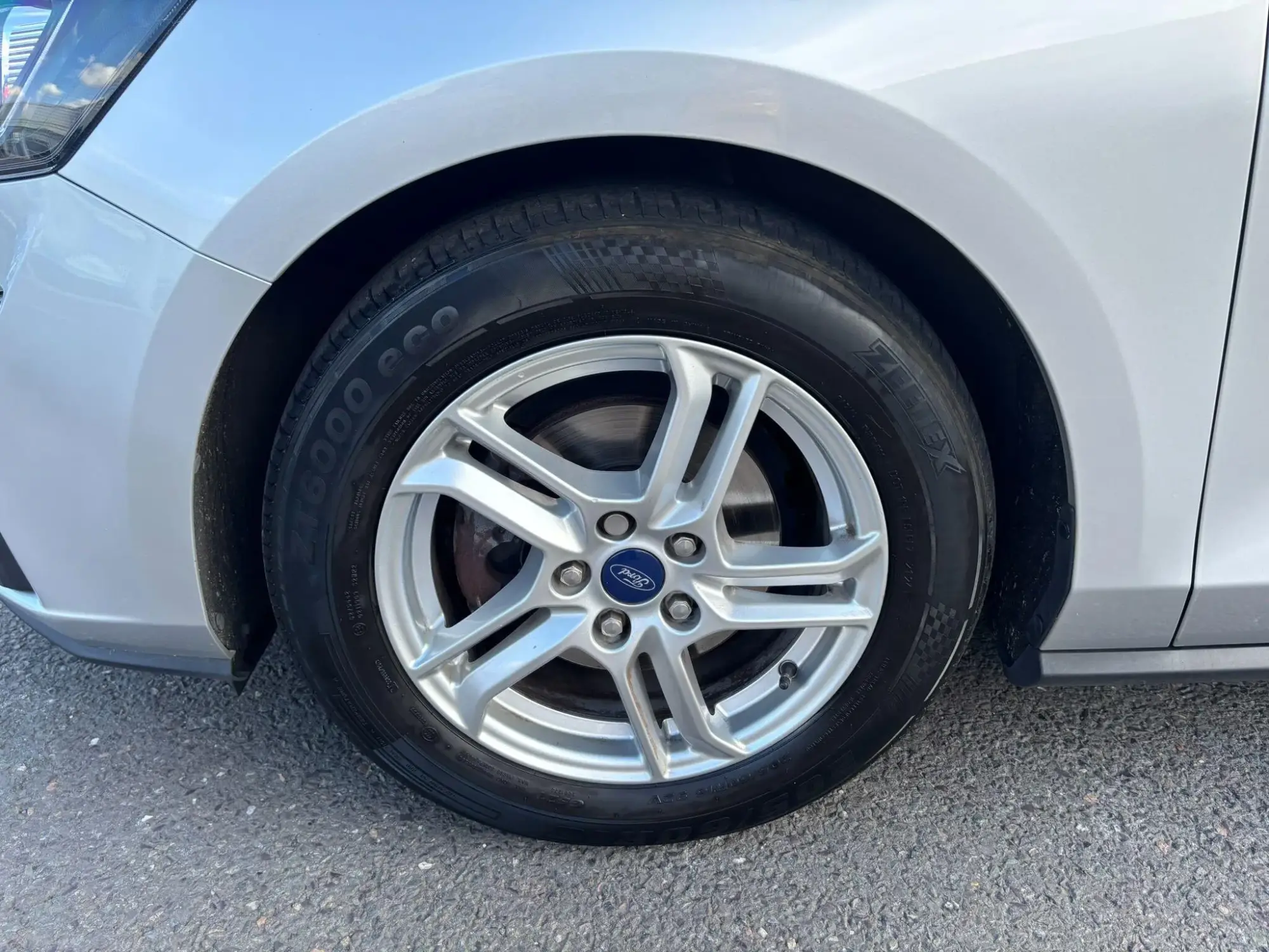 Ford Focus Image 9 Ford Focus Image 9