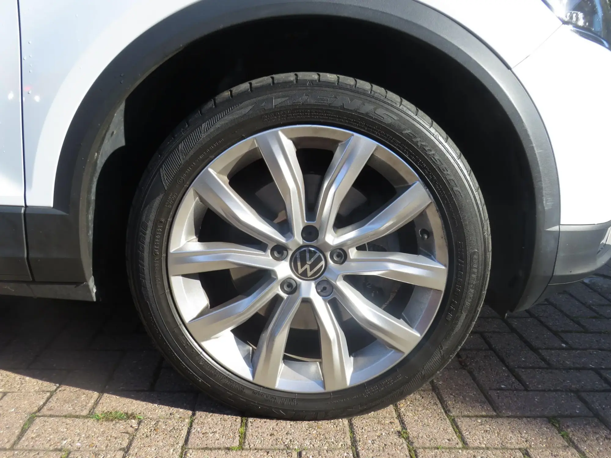 Volkswagen T-Roc Image 9