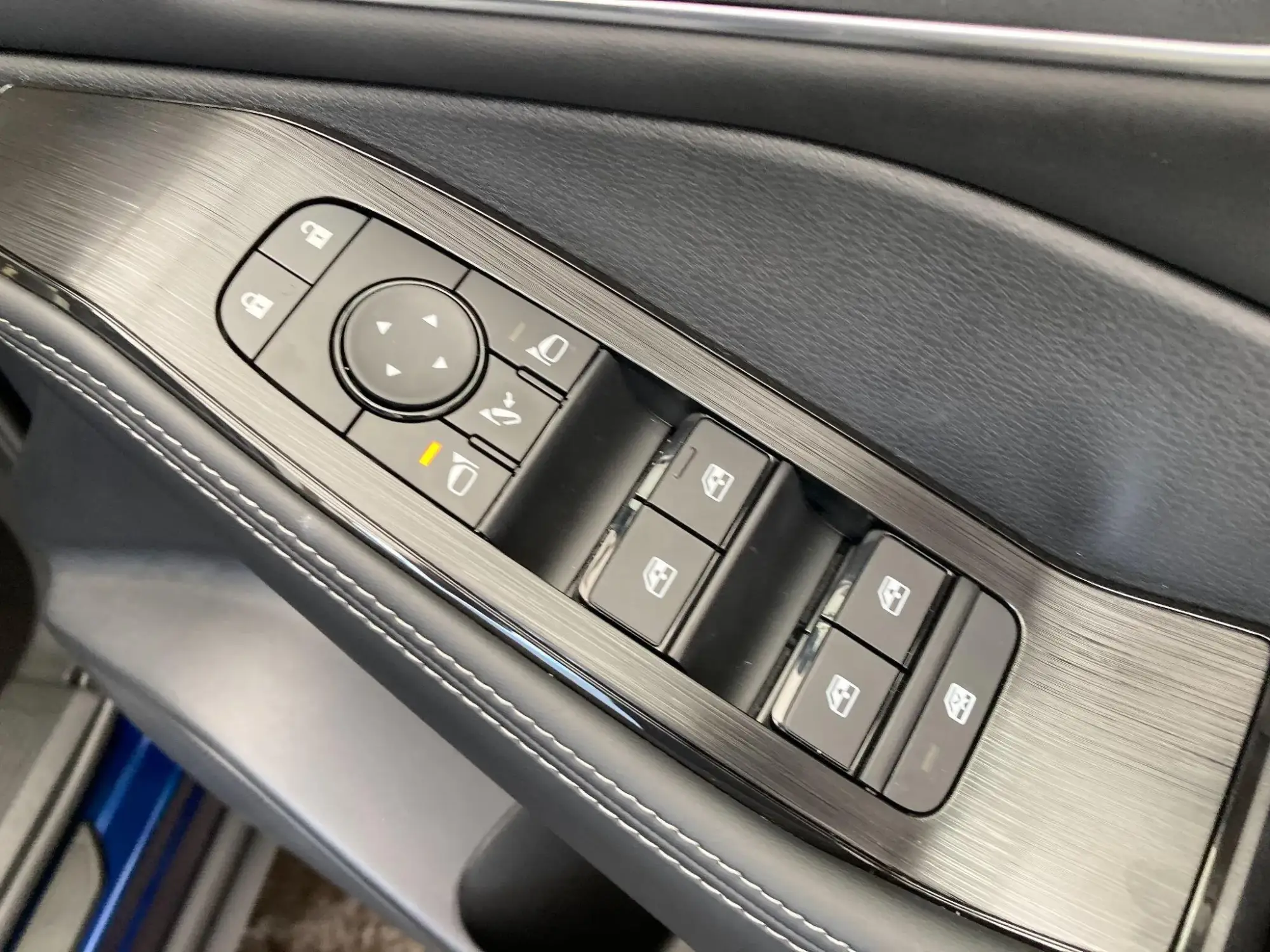 Nissan X-Trail Image 12 Nissan X-Trail Image 12