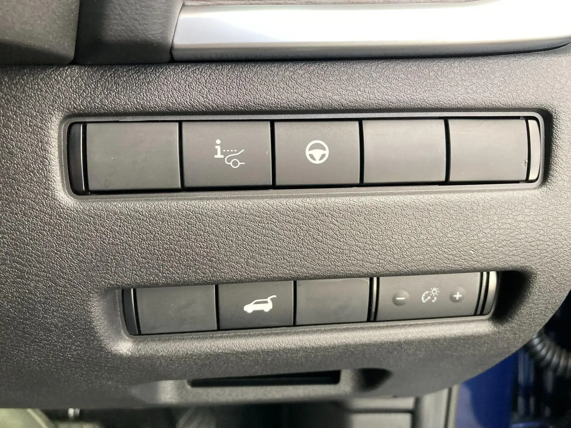 Nissan X-Trail Image 16 Nissan X-Trail Image 16