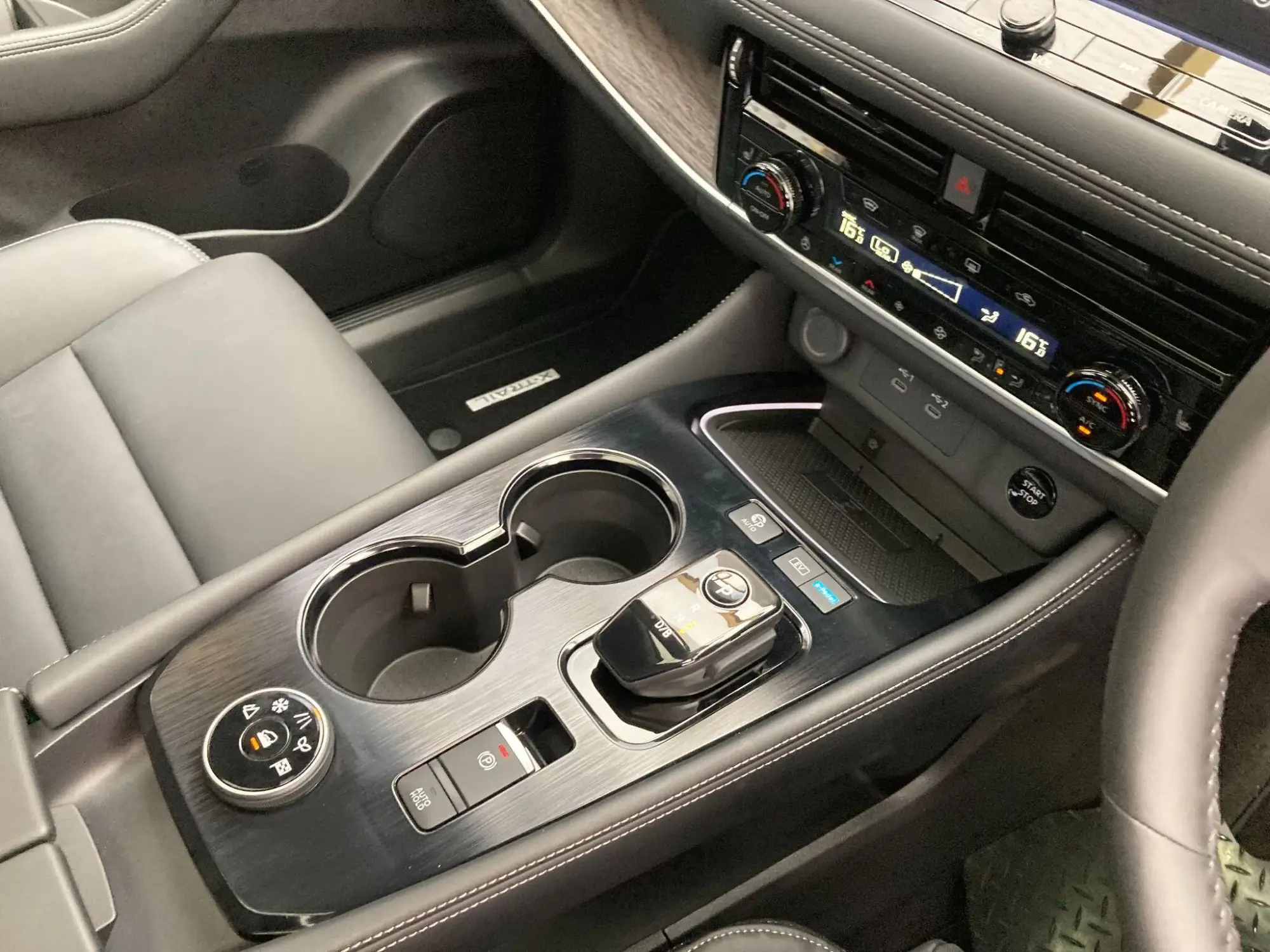Nissan X-Trail Image 28 Nissan X-Trail Image 28
