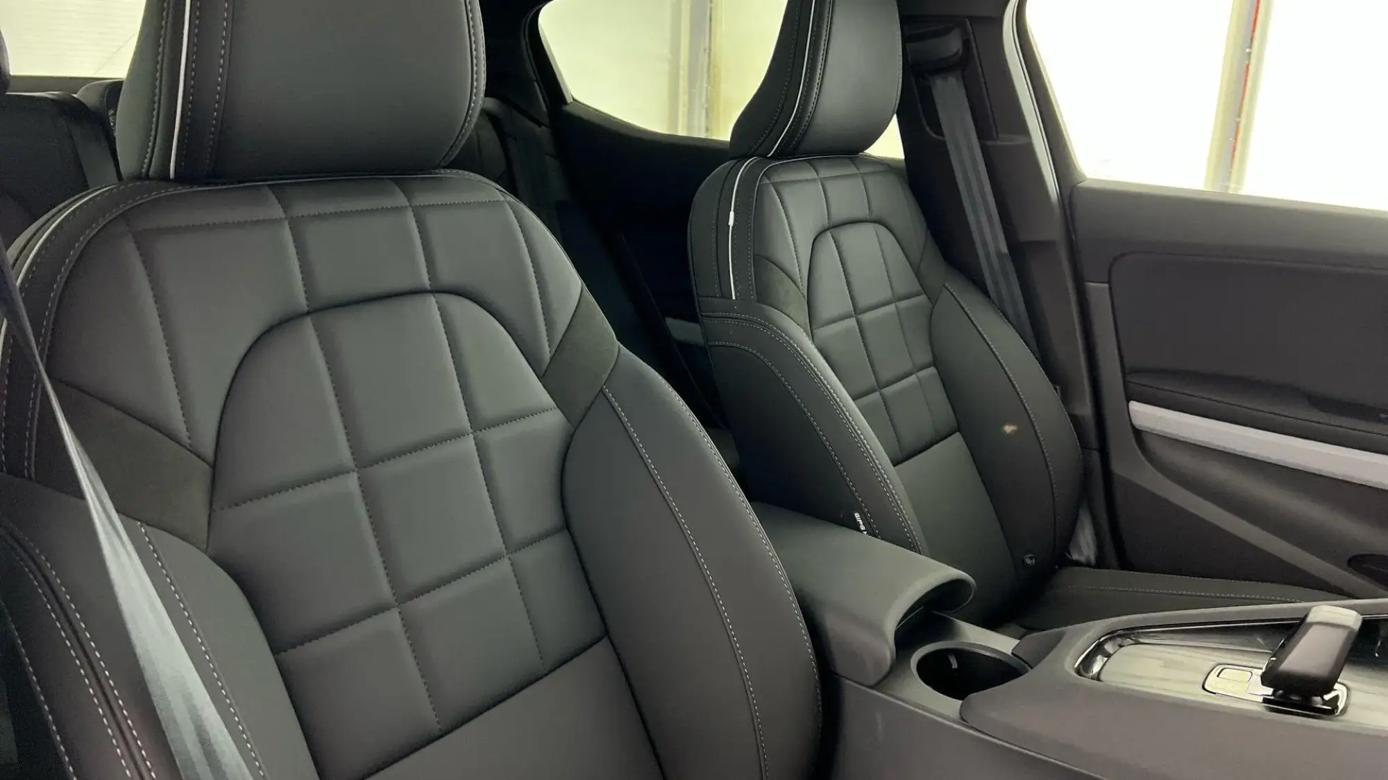 Polestar 2 Image 18