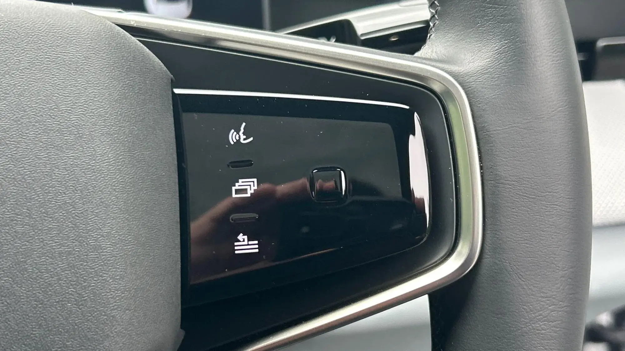 Polestar 4 SUV Image 10 Polestar 4 SUV Image 10