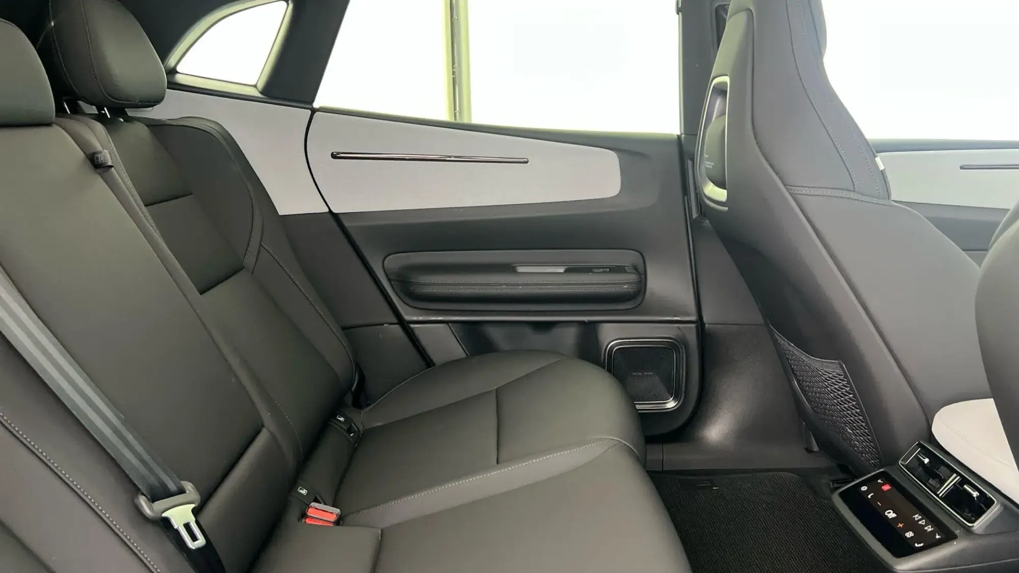 Polestar 4 Coupe Image 19