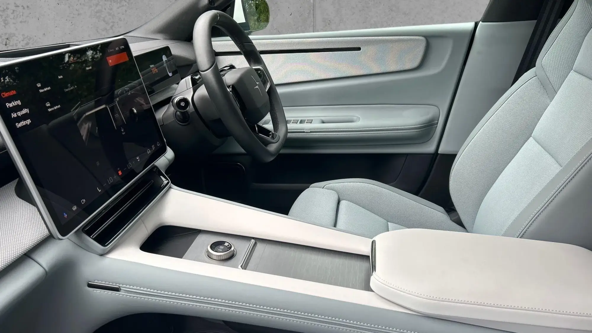 Polestar 4 SUV Image 25 Polestar 4 SUV Image 25